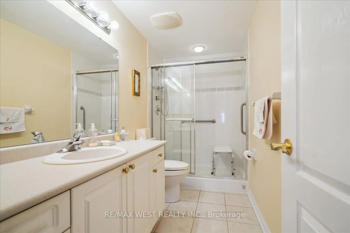 2502 Rutherford Road, #520