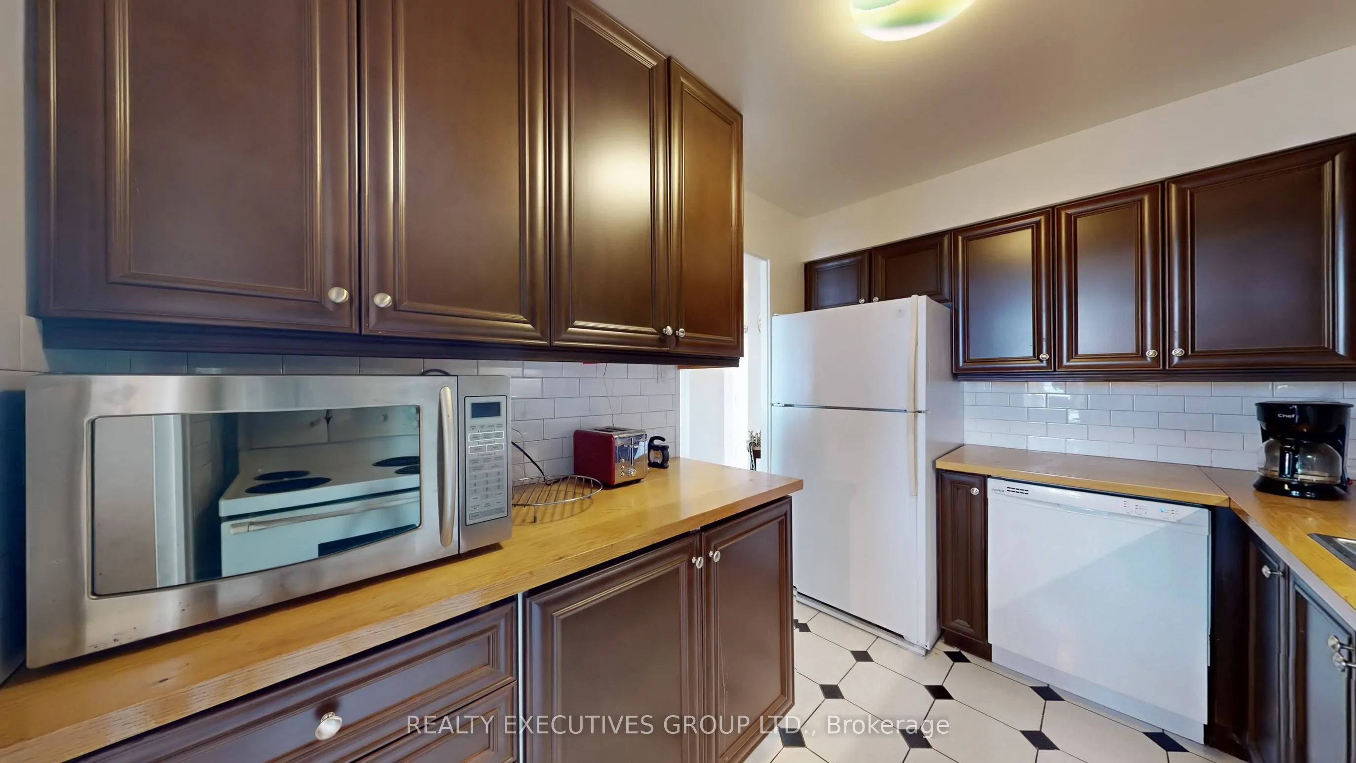 80 Inverlochy Boulevard, #701