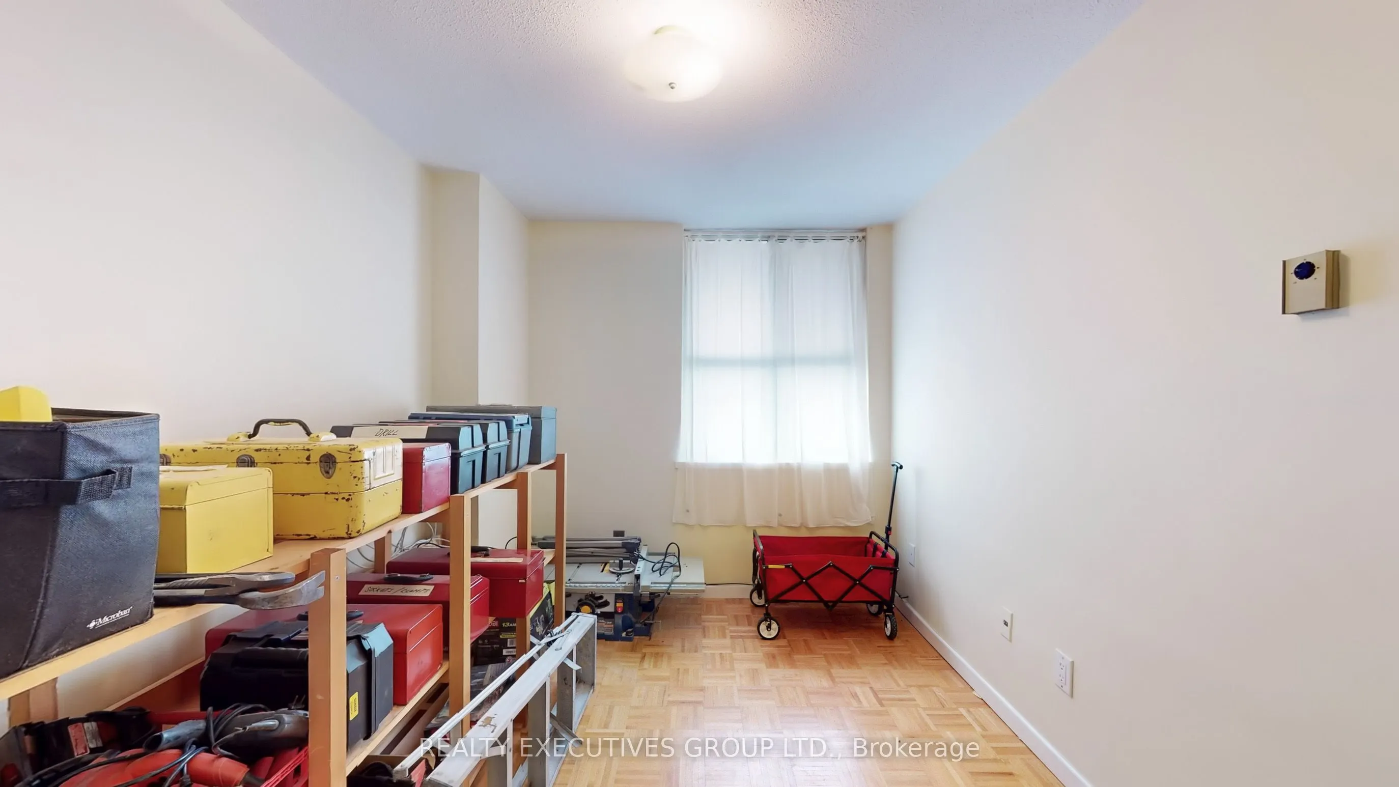 80 Inverlochy Boulevard, #701
