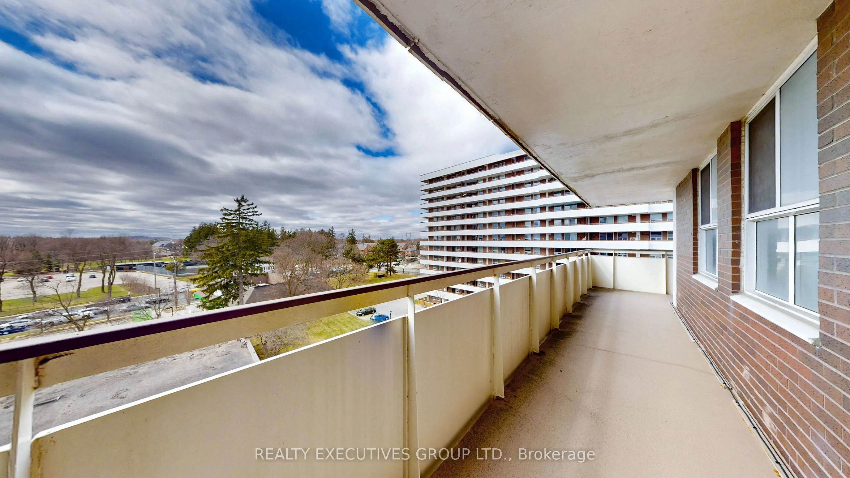80 Inverlochy Boulevard, #701