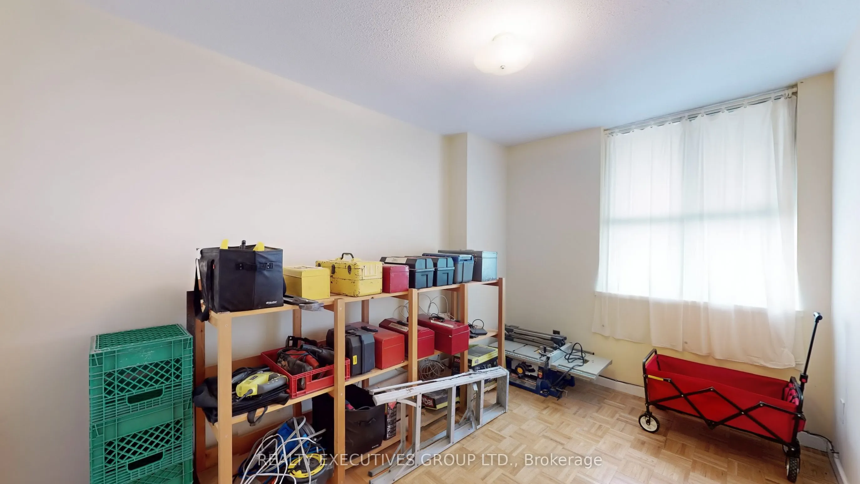 80 Inverlochy Boulevard, #701