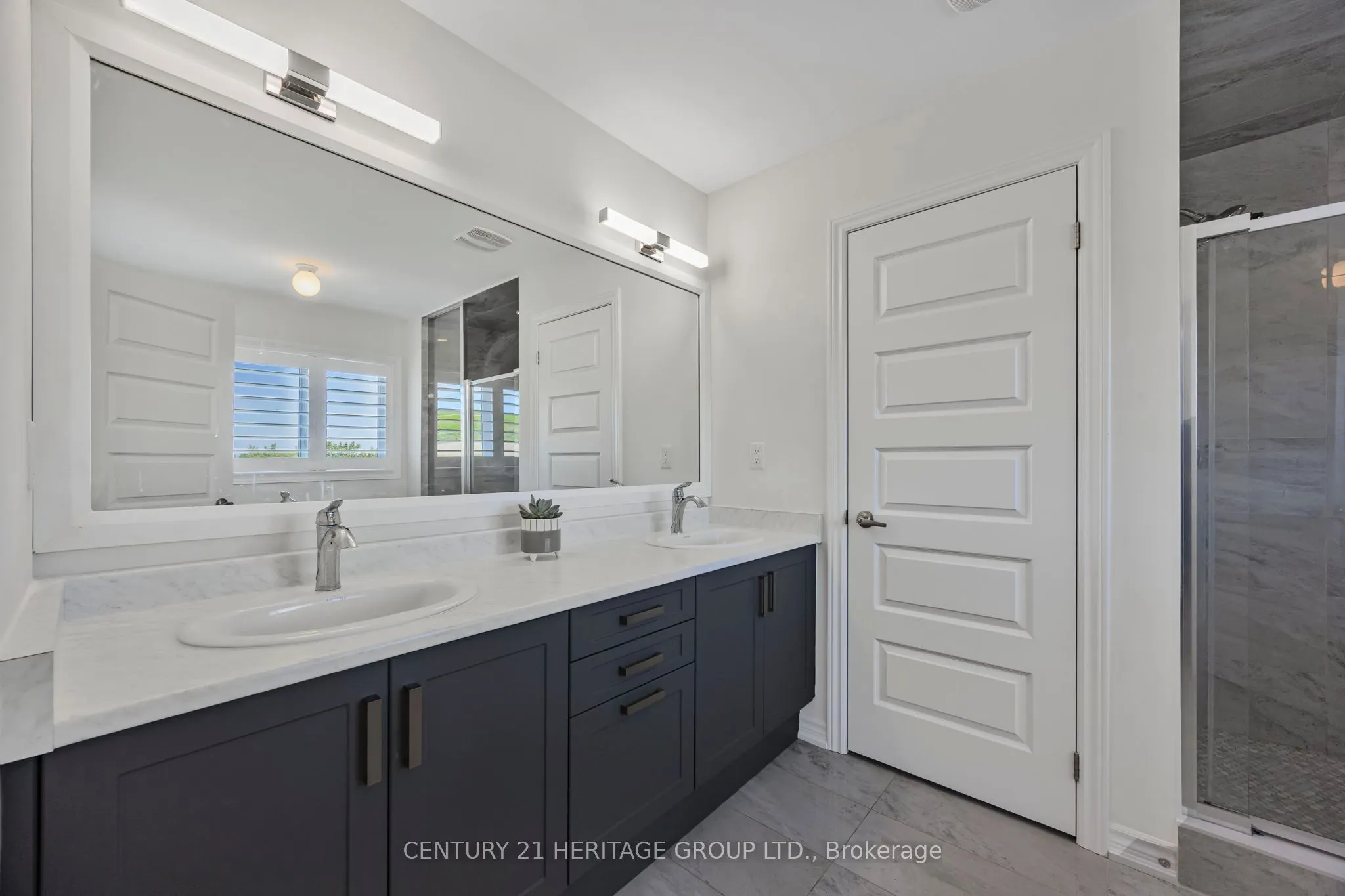 56 Gould Crescent