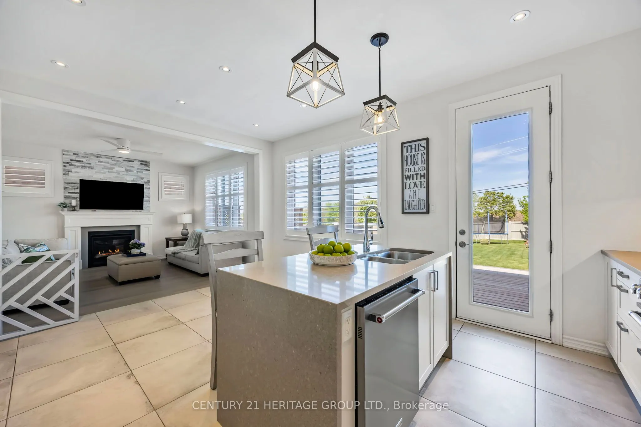 56 Gould Crescent