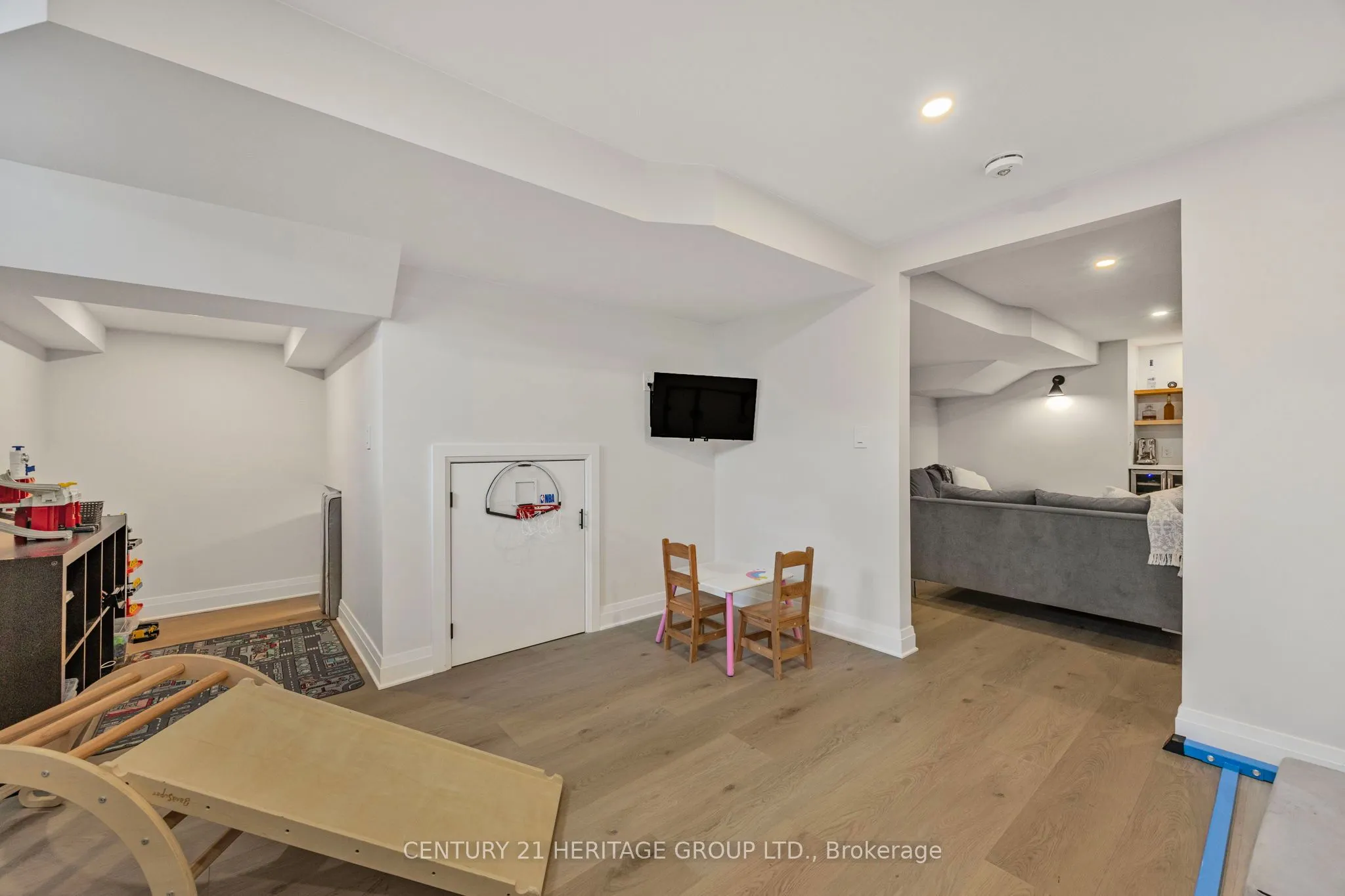 56 Gould Crescent