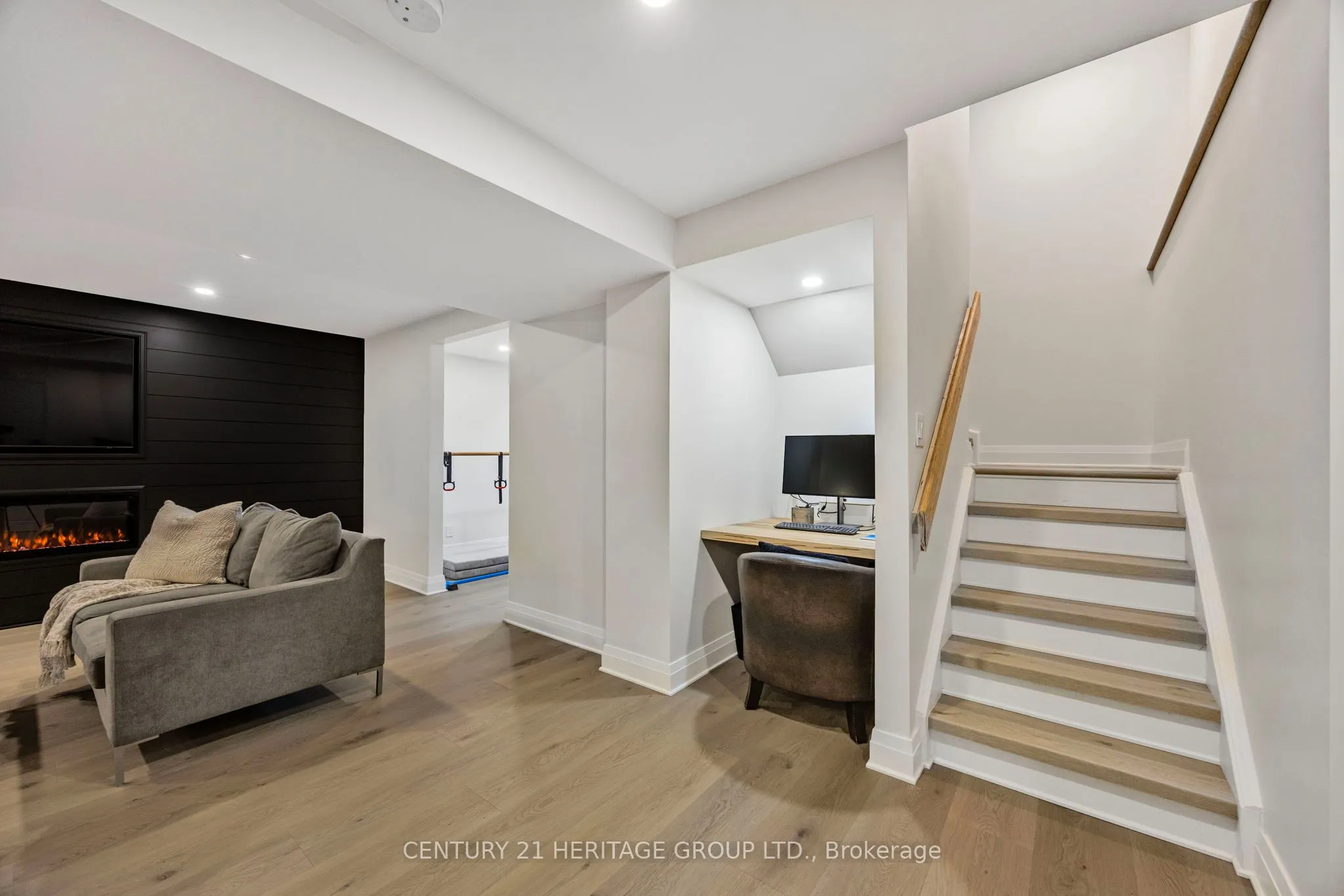 56 Gould Crescent