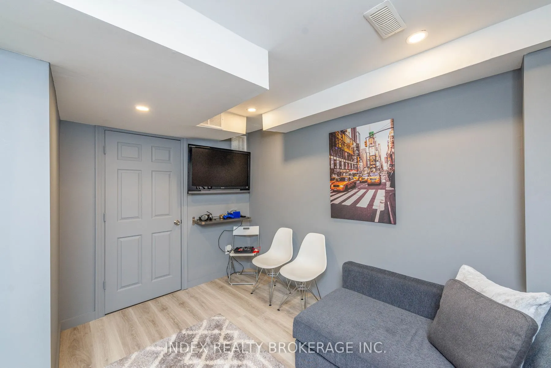 10 Porter Avenue, #26