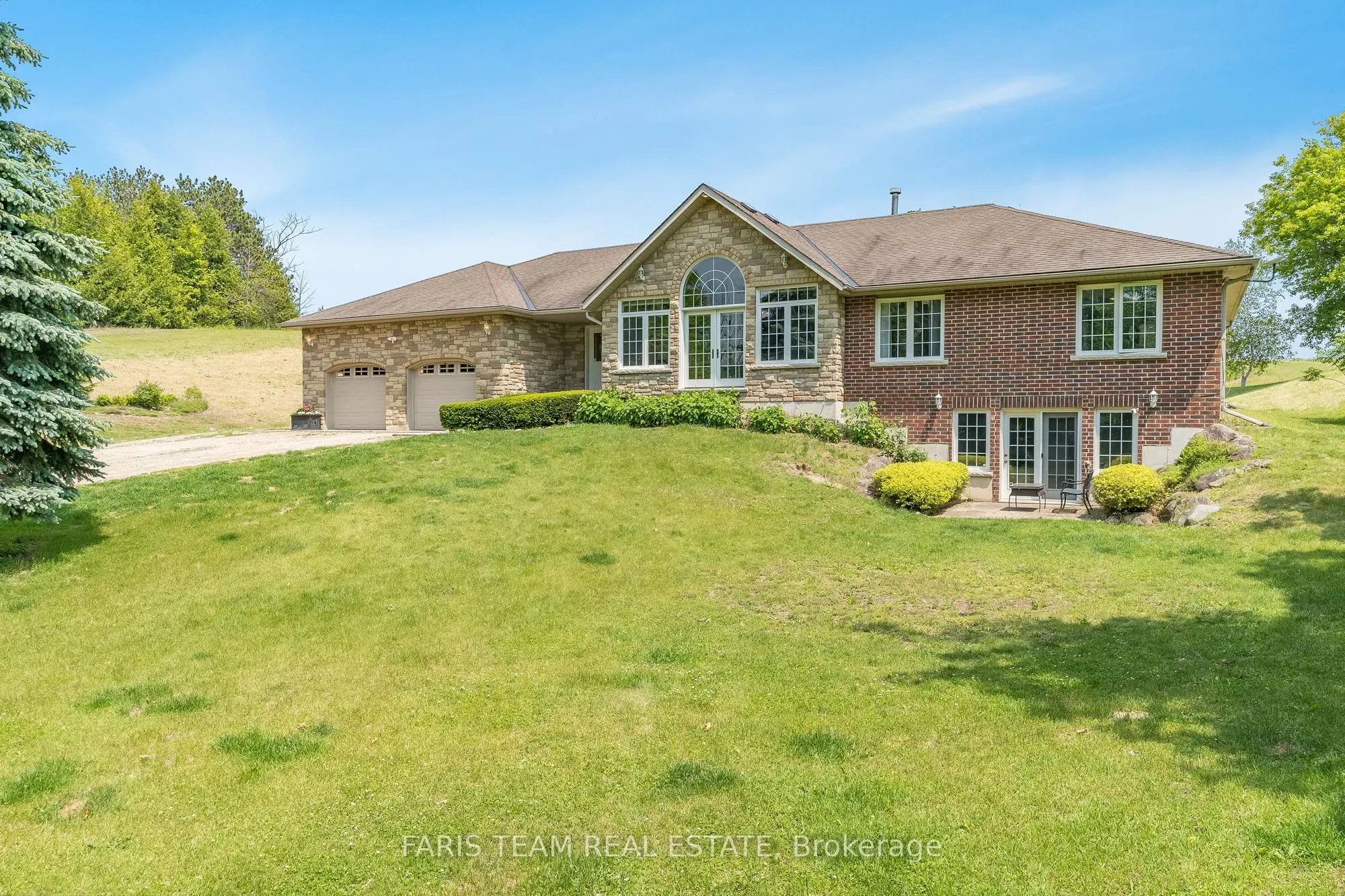 9229 25 Sideroad Adjala