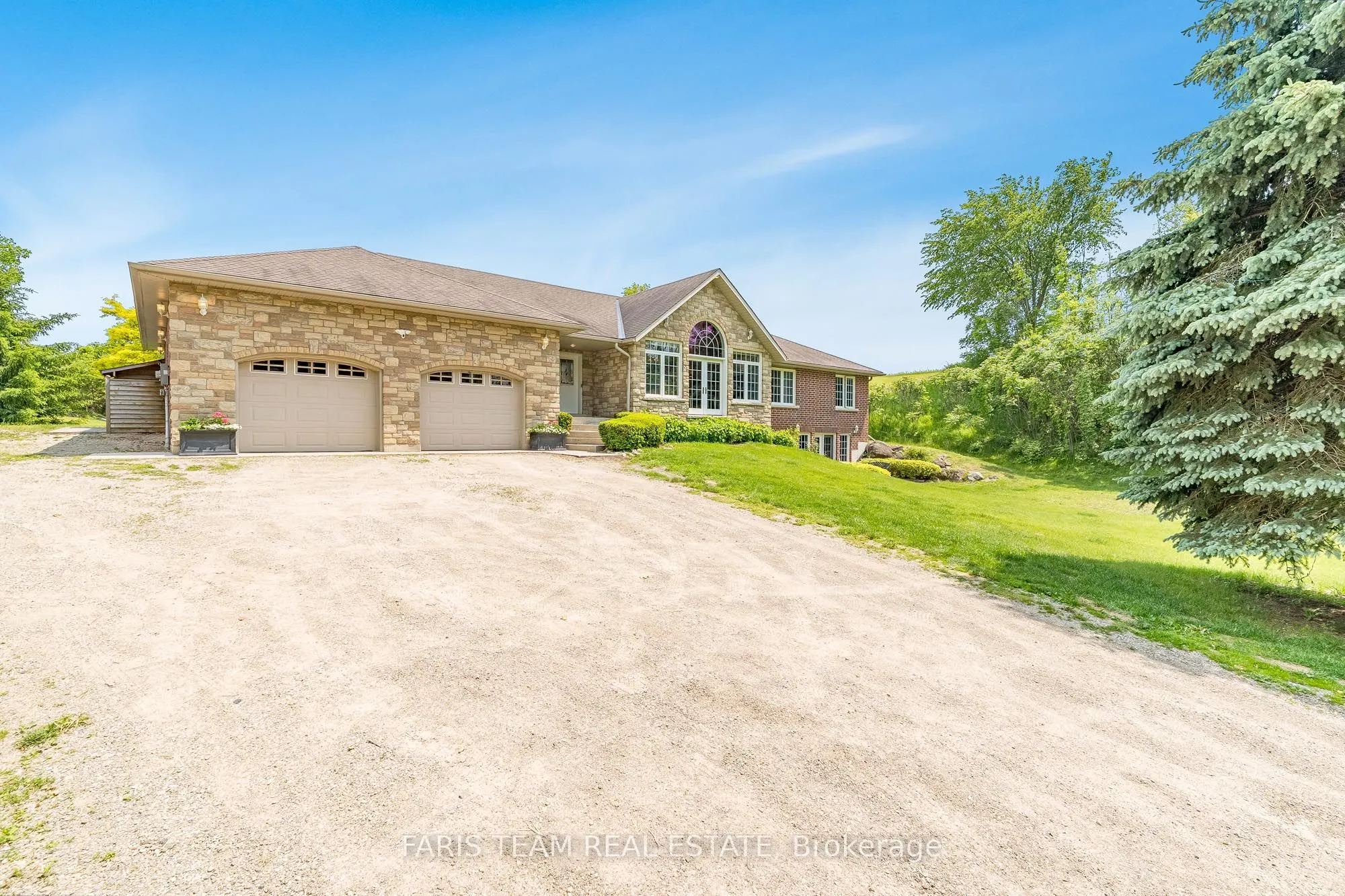 9229 25 Sideroad Adjala