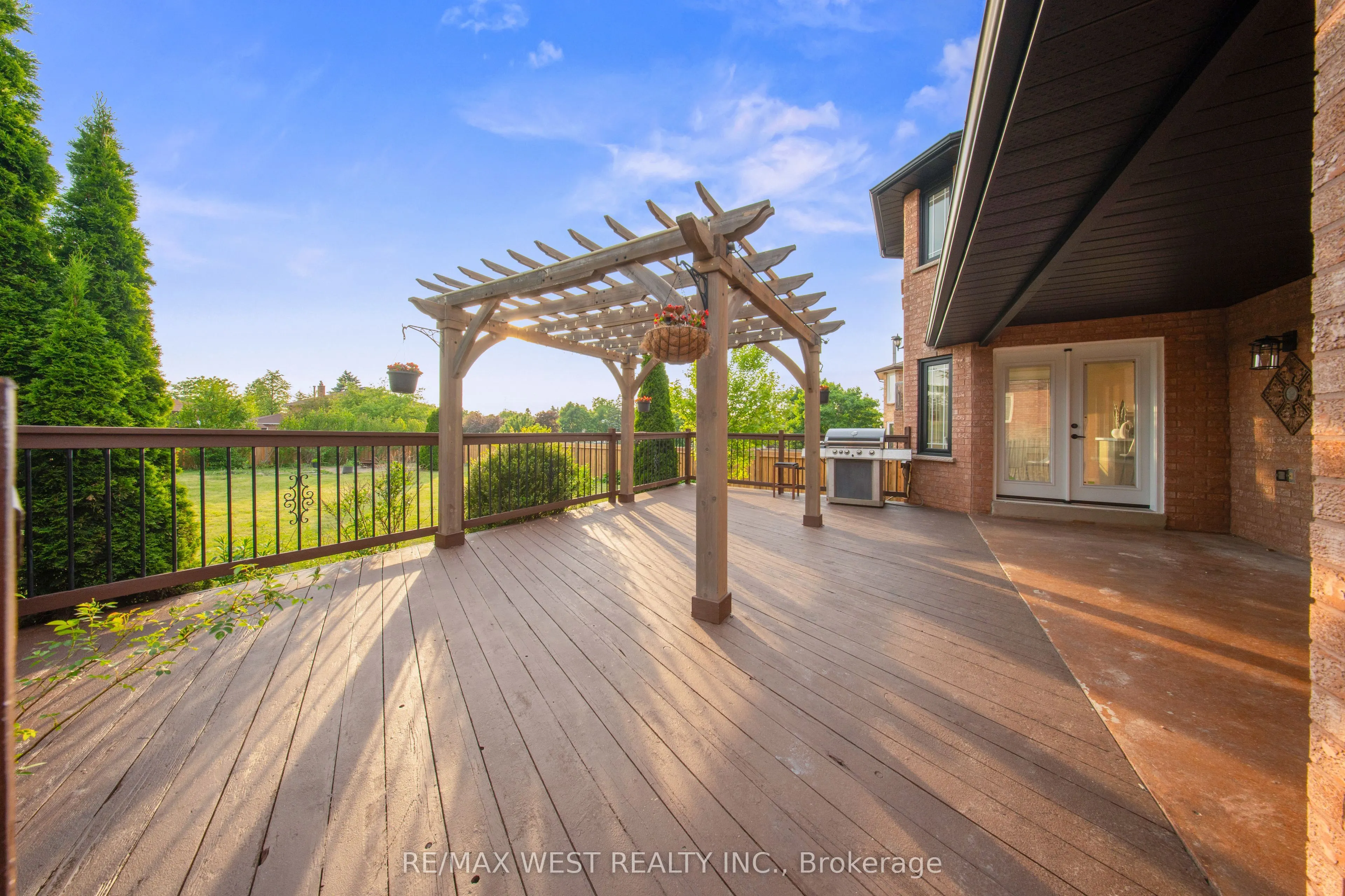 4 Snowcrest Crescent