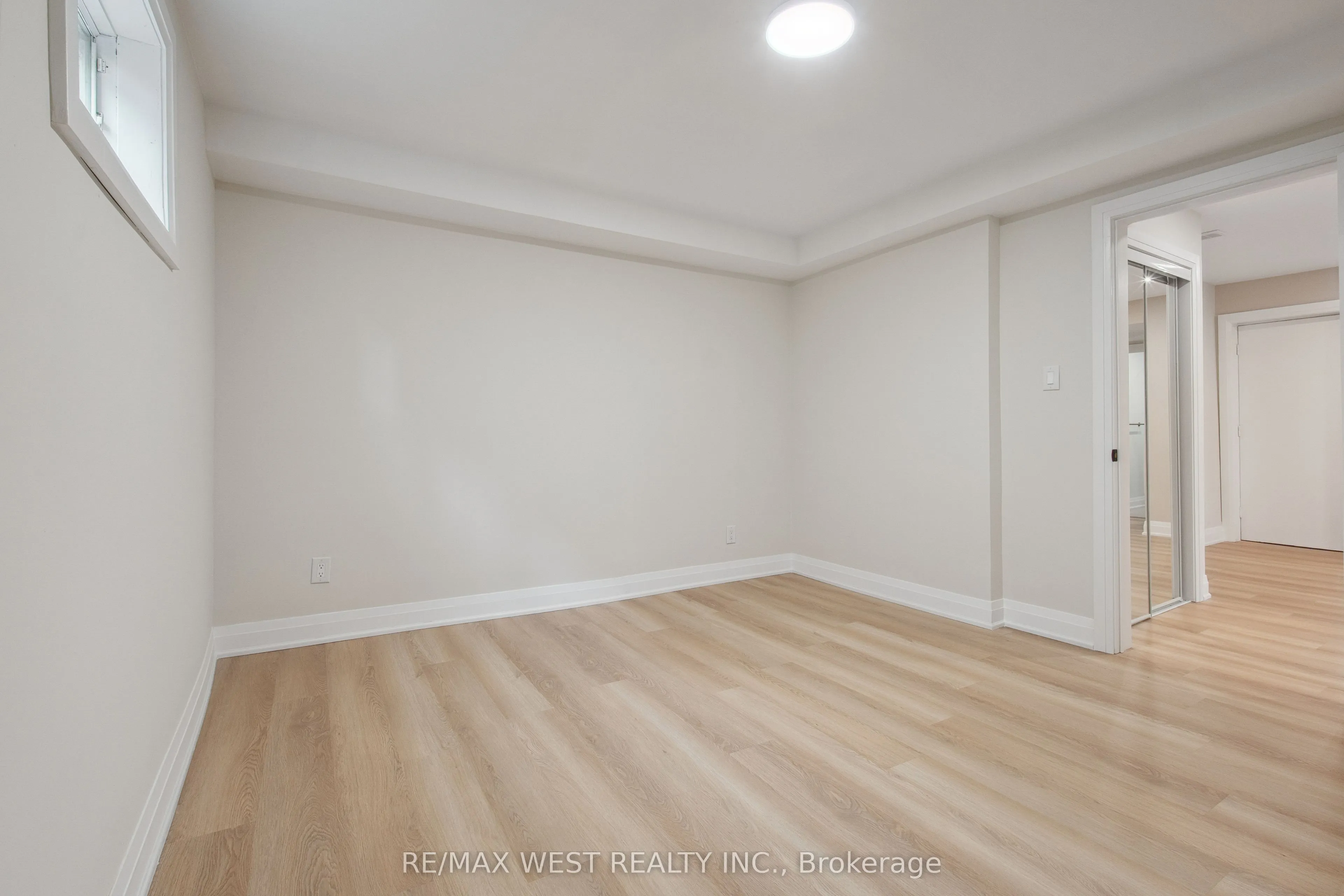 4 Snowcrest Crescent