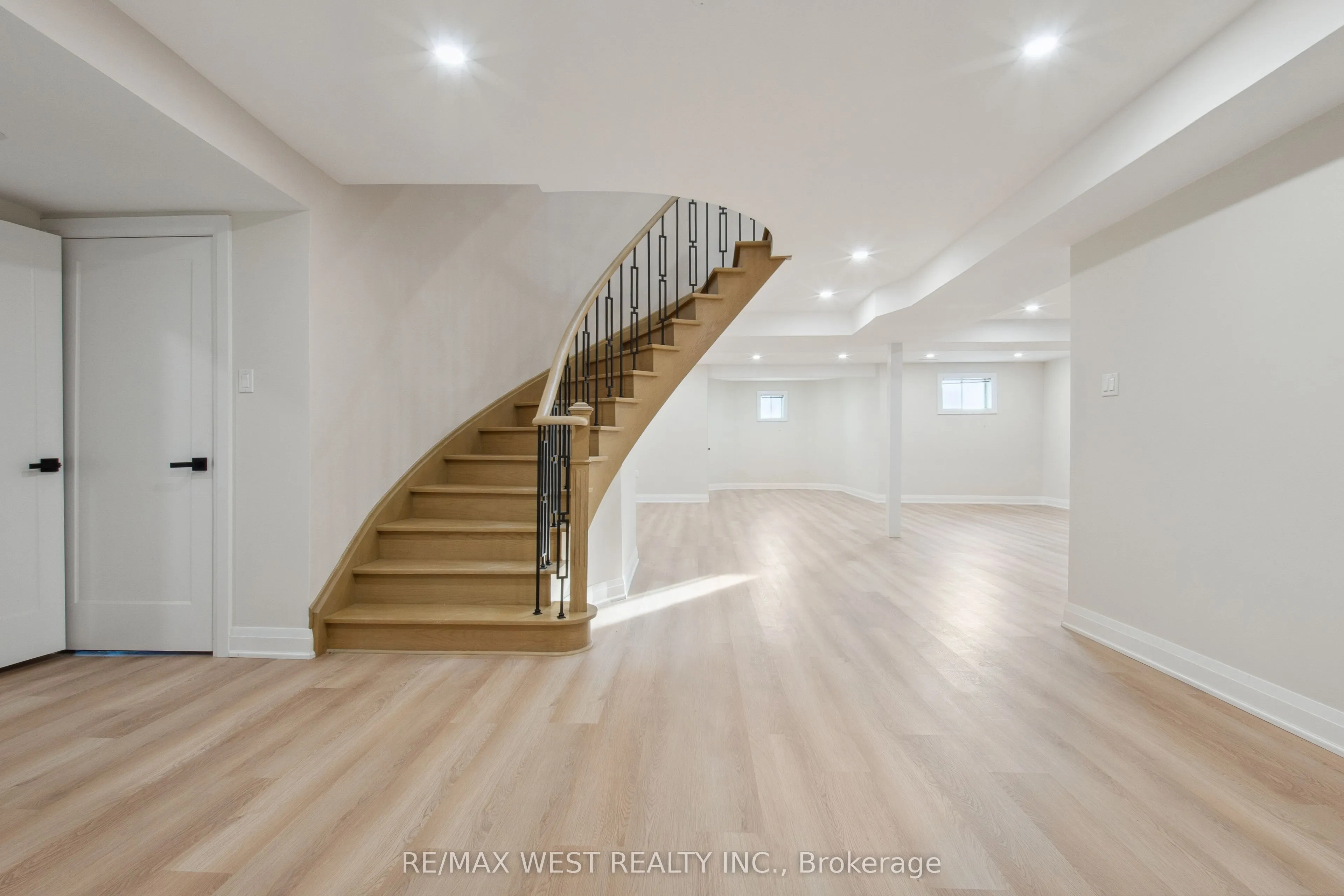 4 Snowcrest Crescent