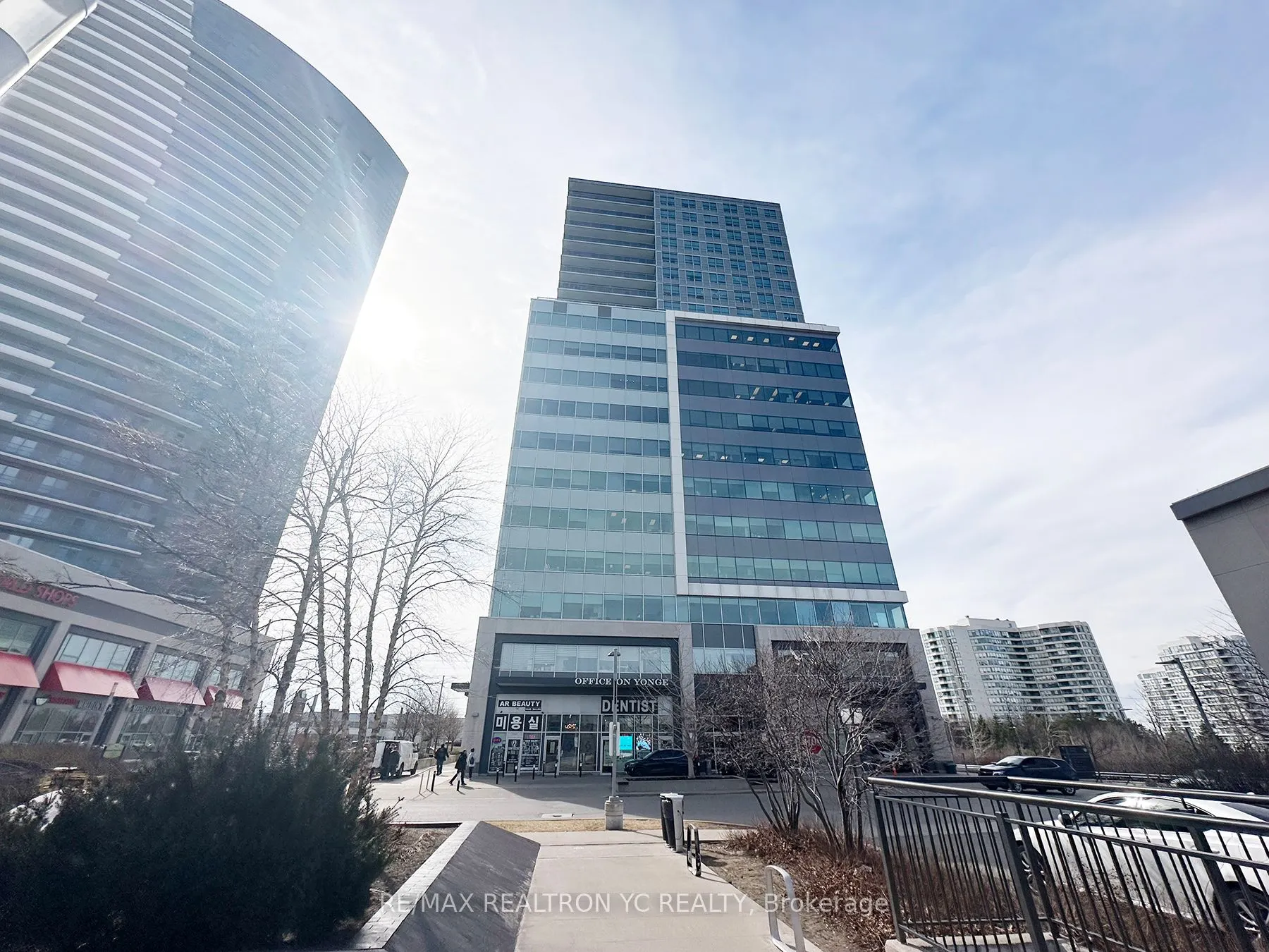 7191 Yonge Street, #307