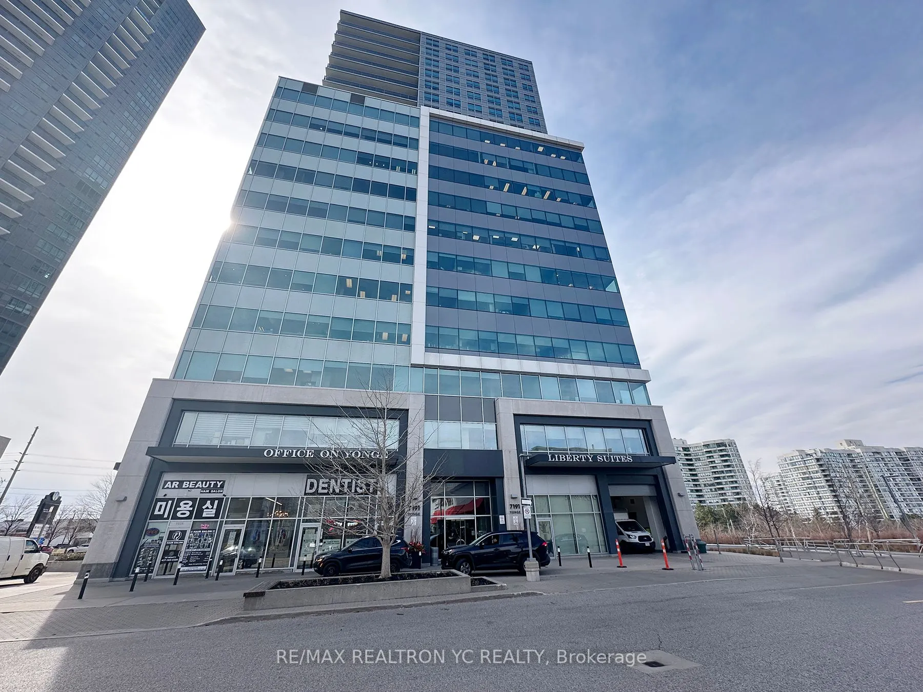 7191 Yonge Street, #307