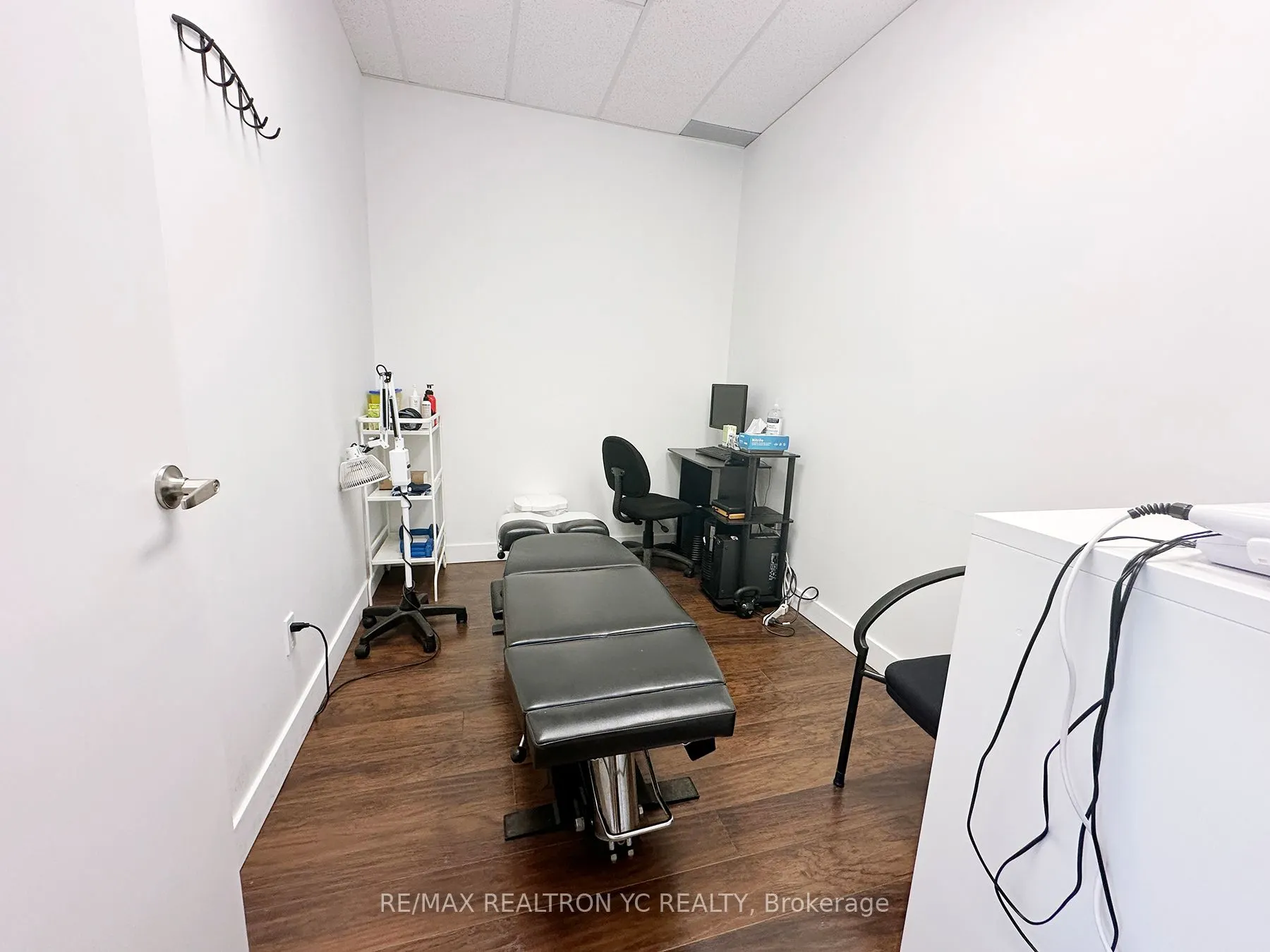 7191 Yonge Street, #307