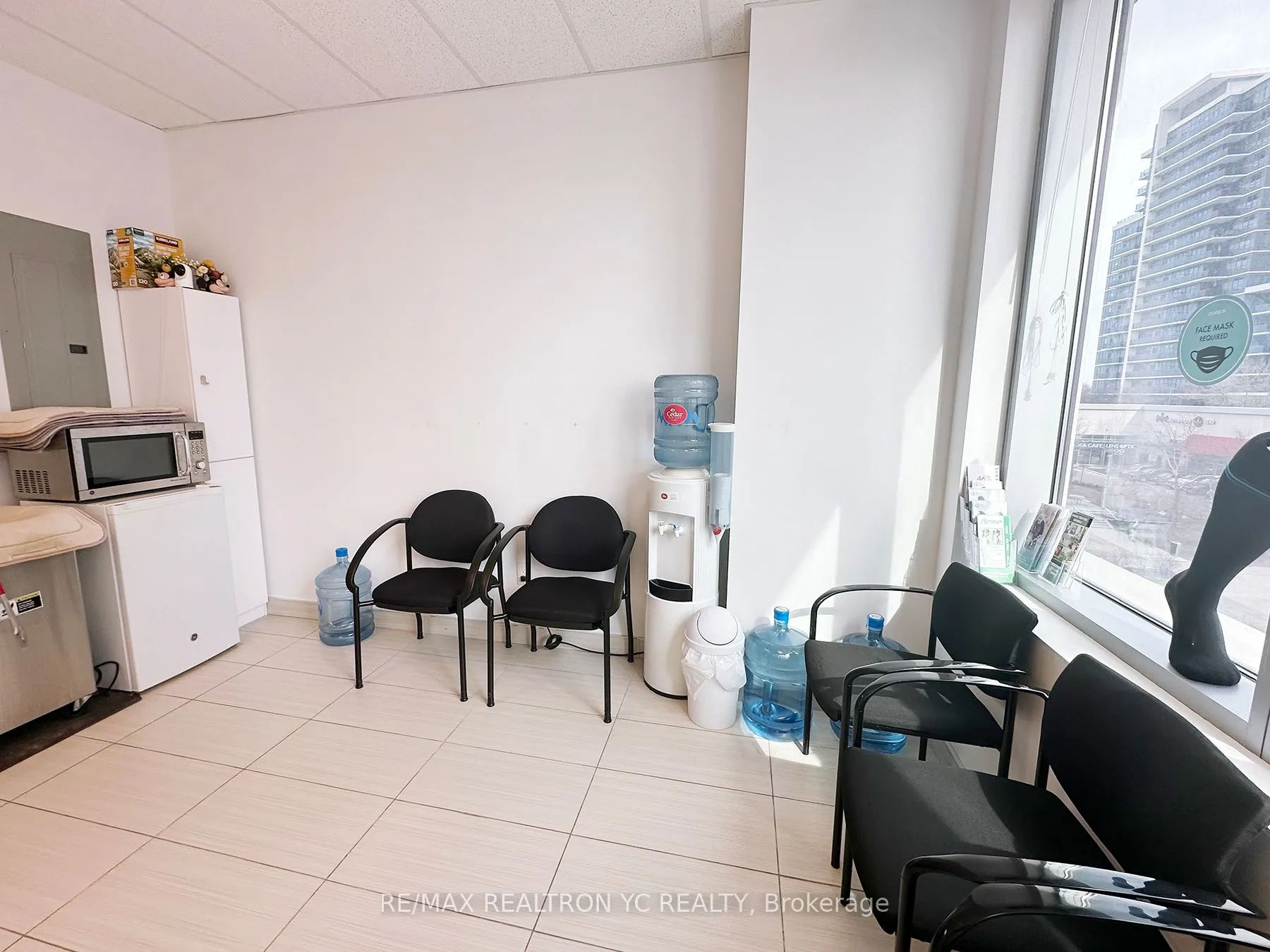 7191 Yonge Street, #307