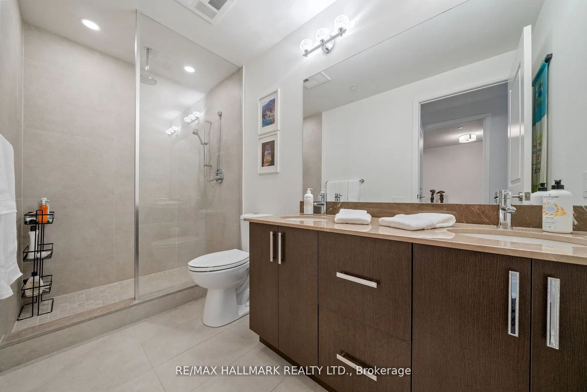 7608 Yonge Street, #111
