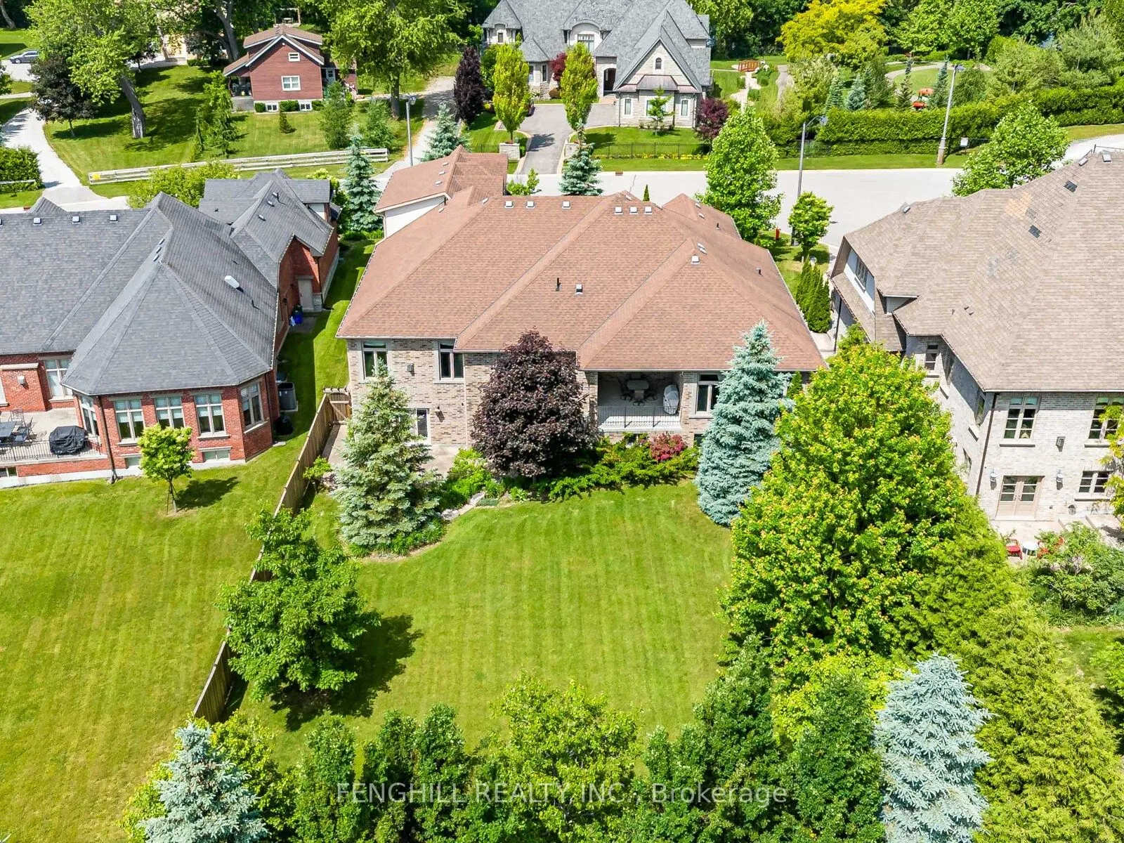 11 Macleod Estate Court
