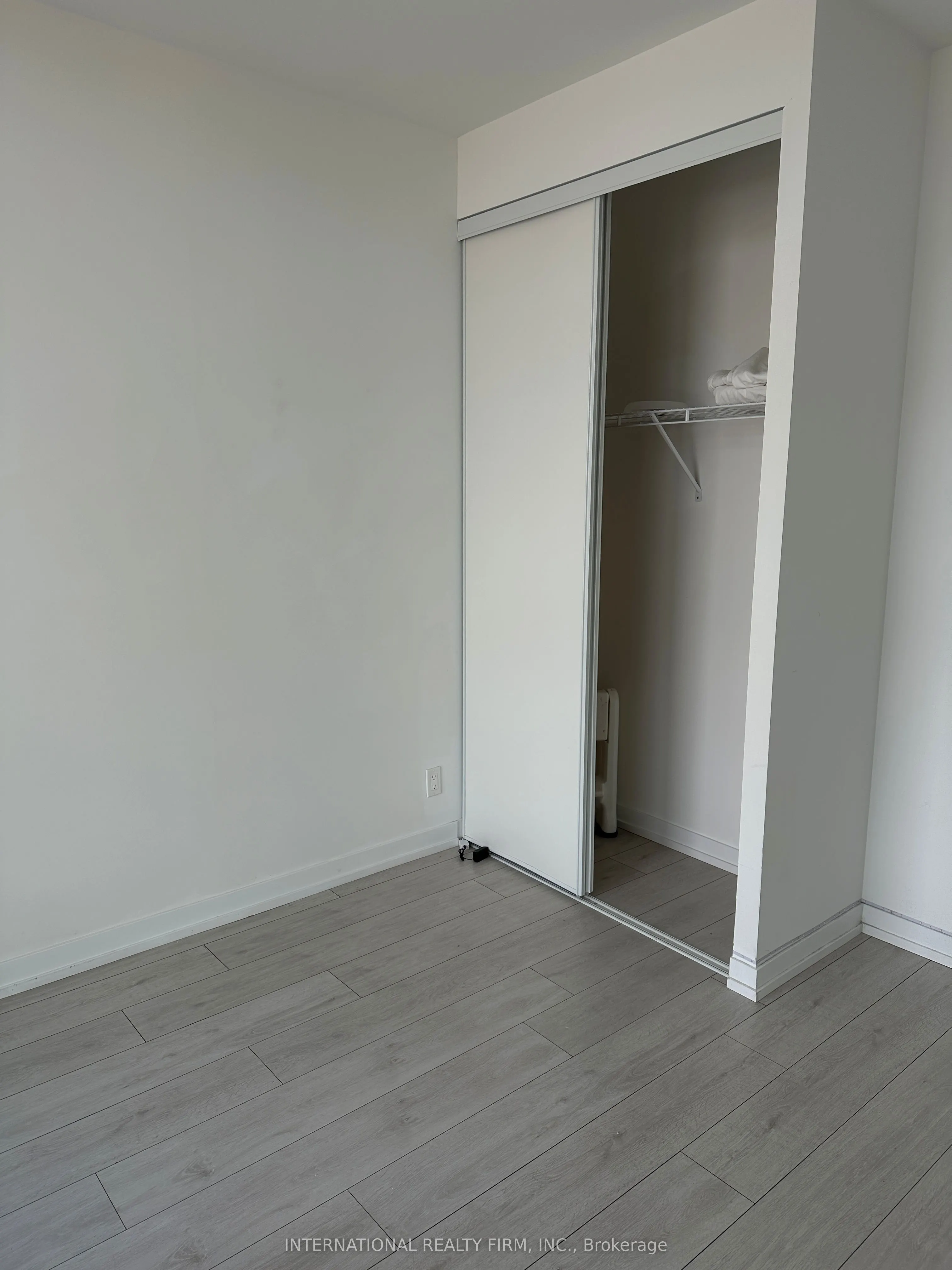 950 Portage Parkway, #1501
