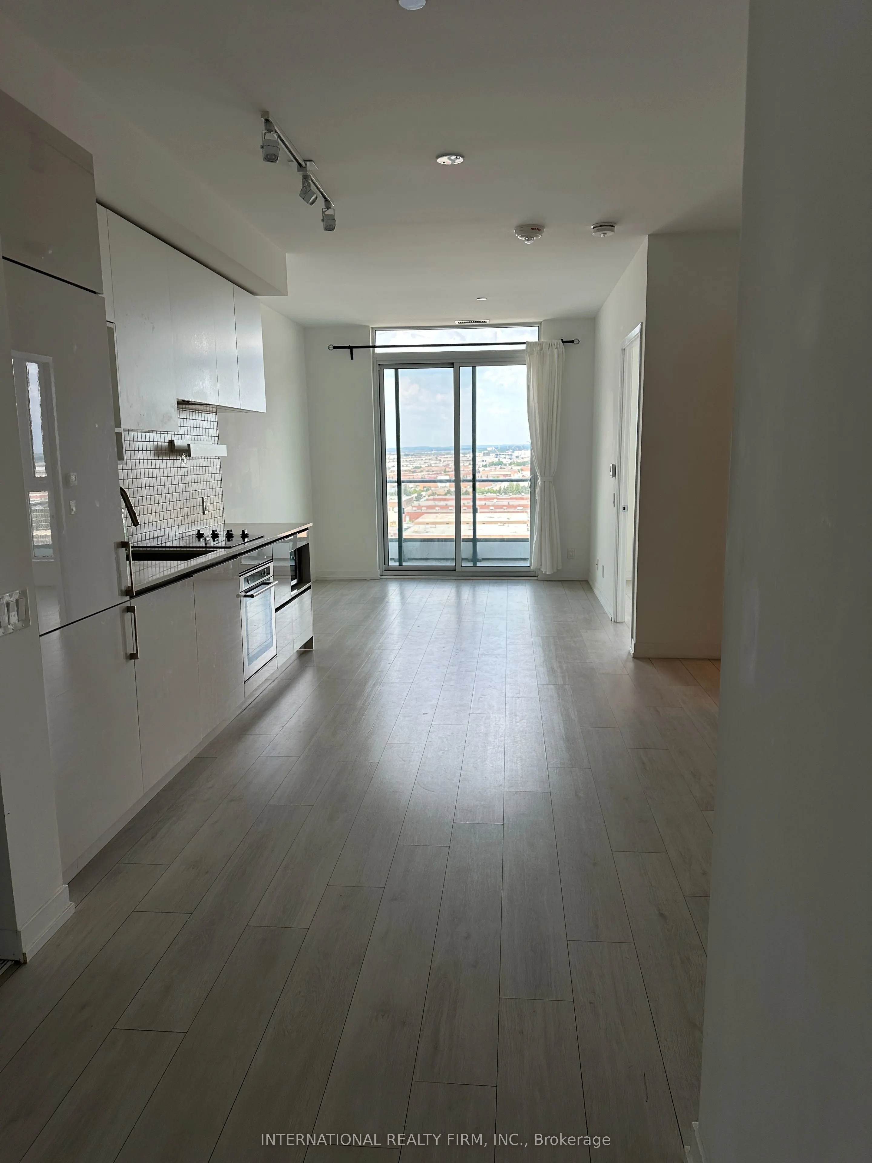 950 Portage Parkway, #1501