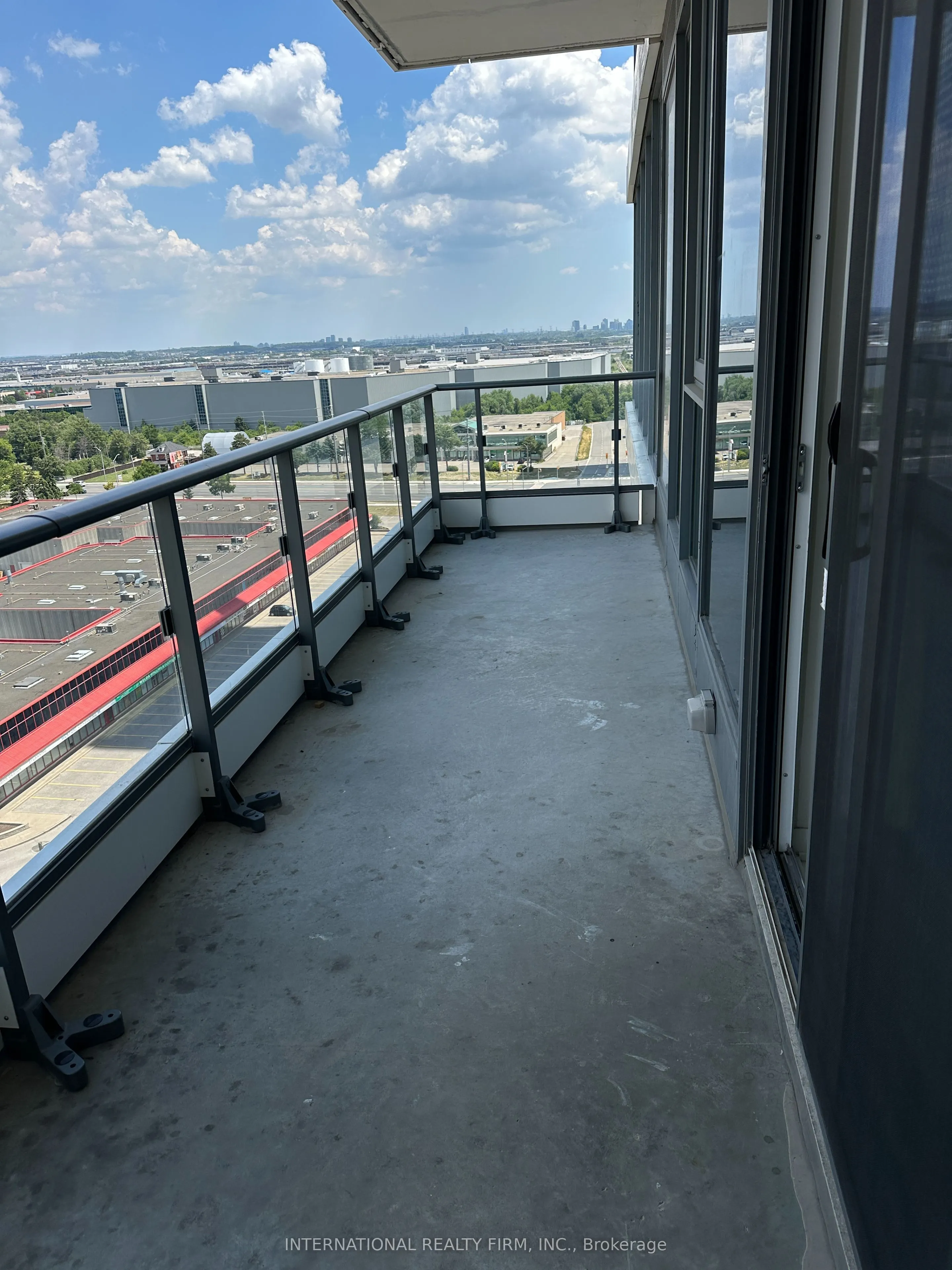 950 Portage Parkway, #1501