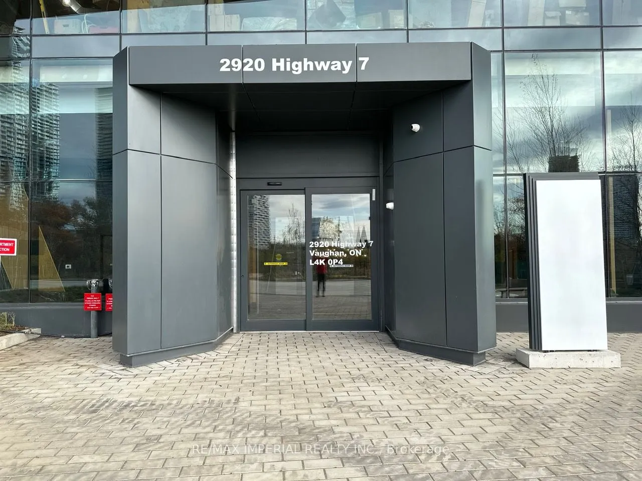 2920 HWY 7, #2406