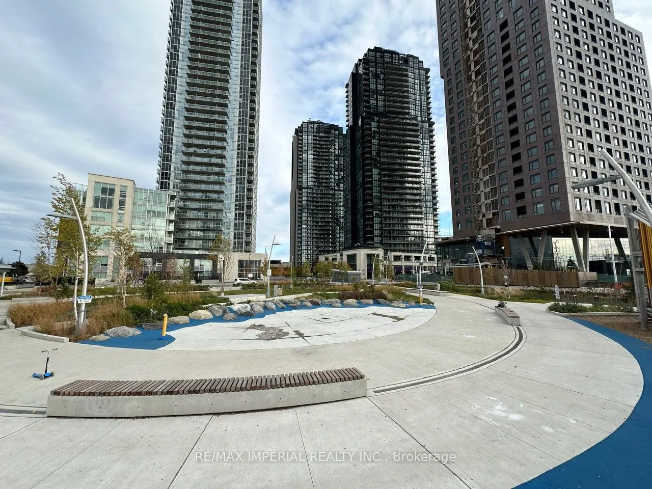 2920 HWY 7, #2406