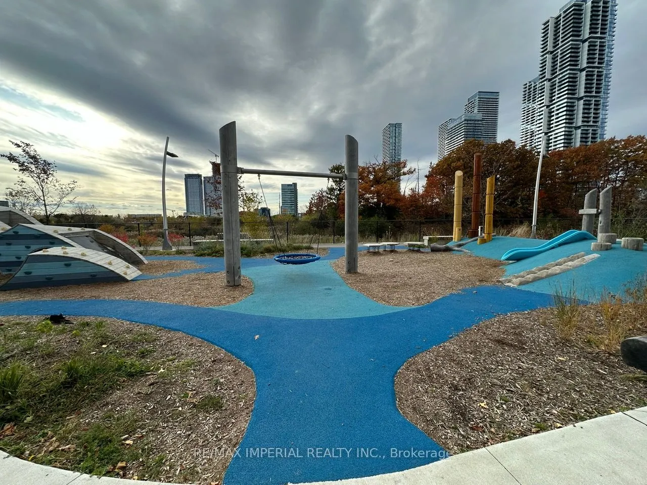 2920 HWY 7, #2406