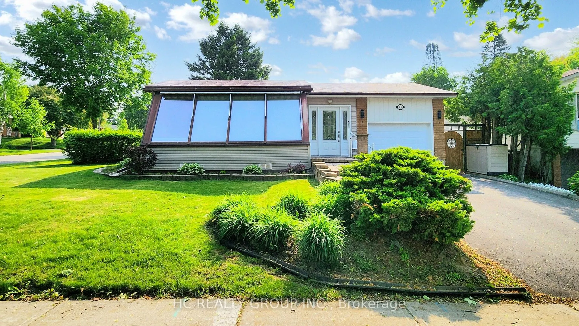 21 SIR CONSTANTINE Drive