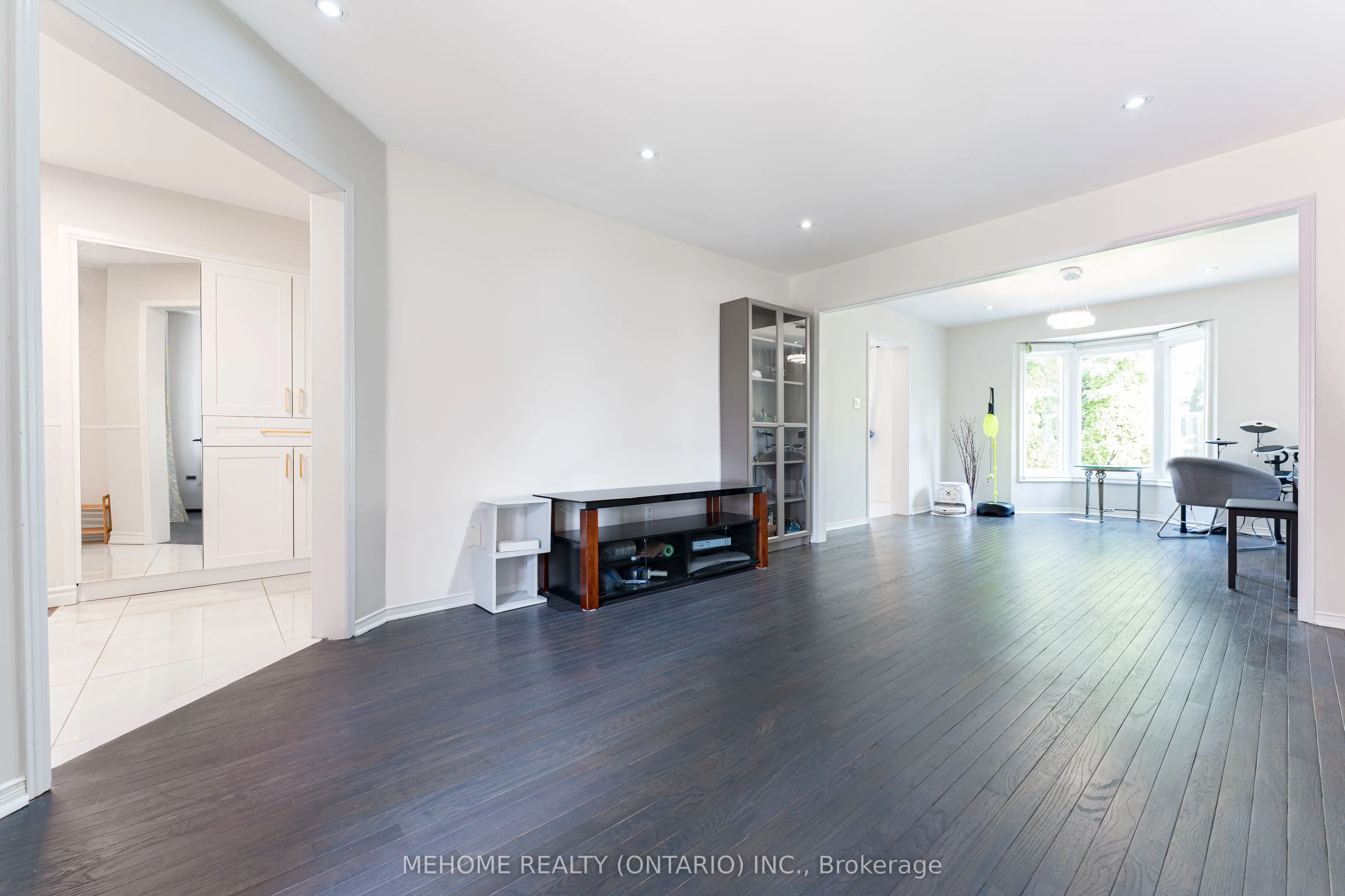 38 Desert View Crescent