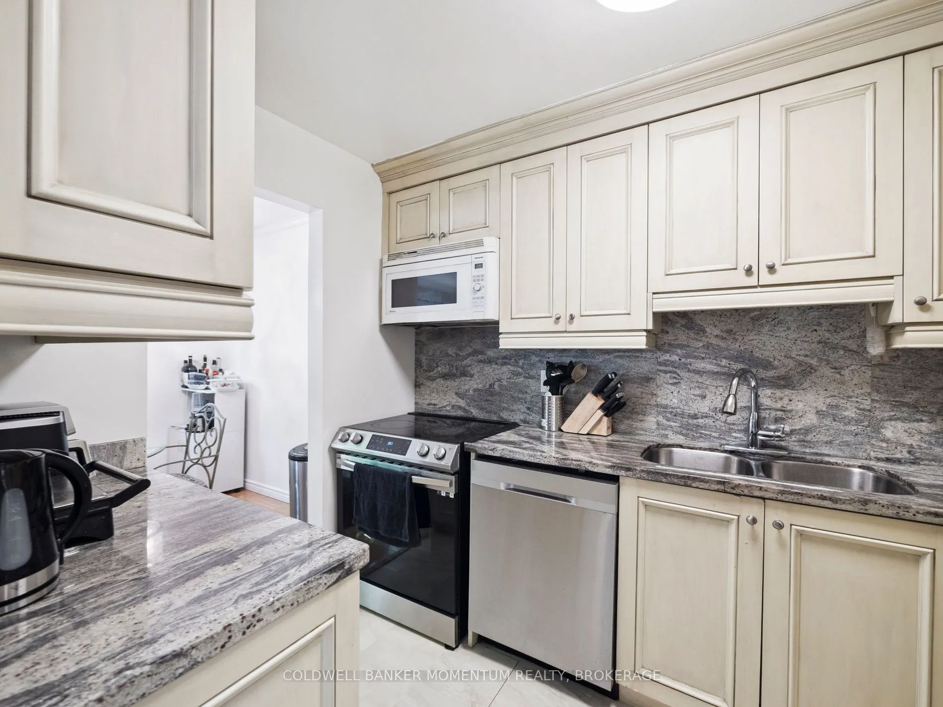 2 Bowman Way, #149