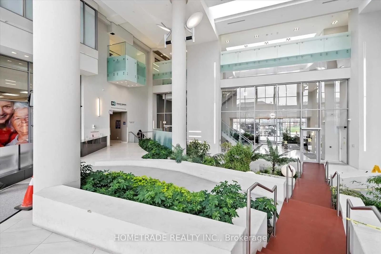 9090 Yonge Street, #201B