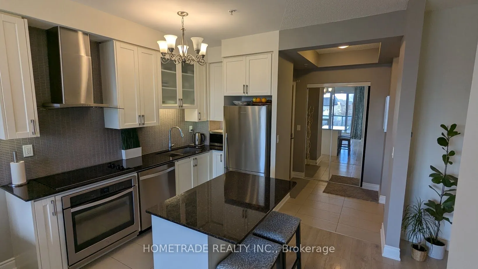 9090 Yonge Street, #201B