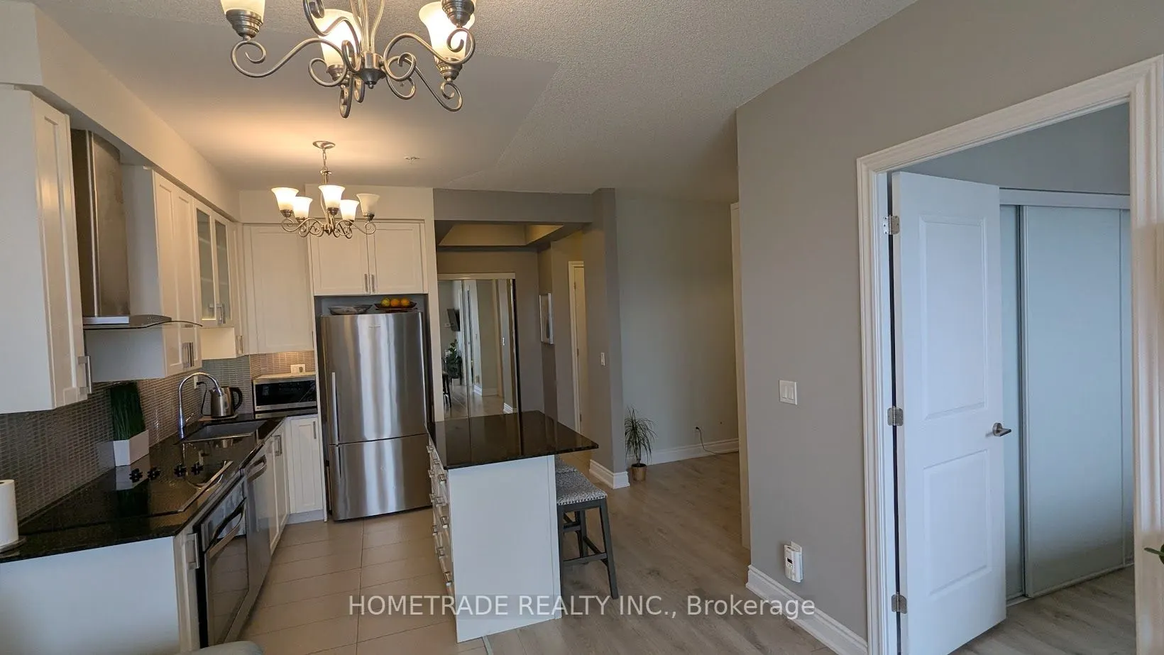 9090 Yonge Street, #201B