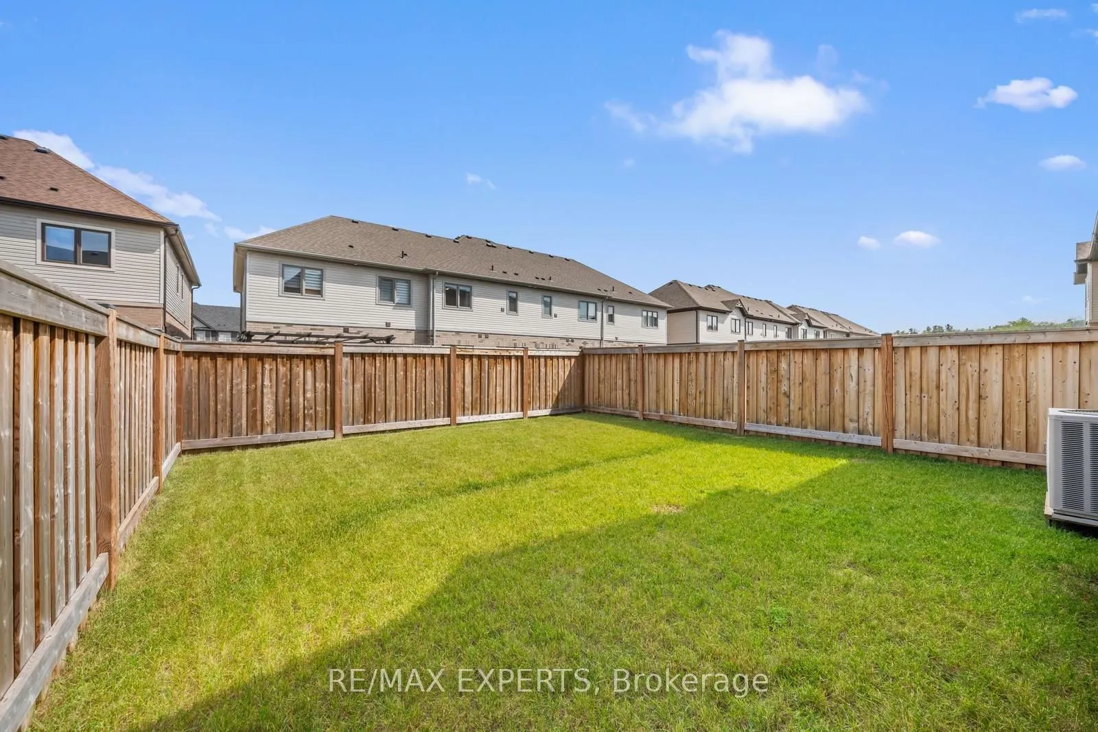 115 Arnold Crescent