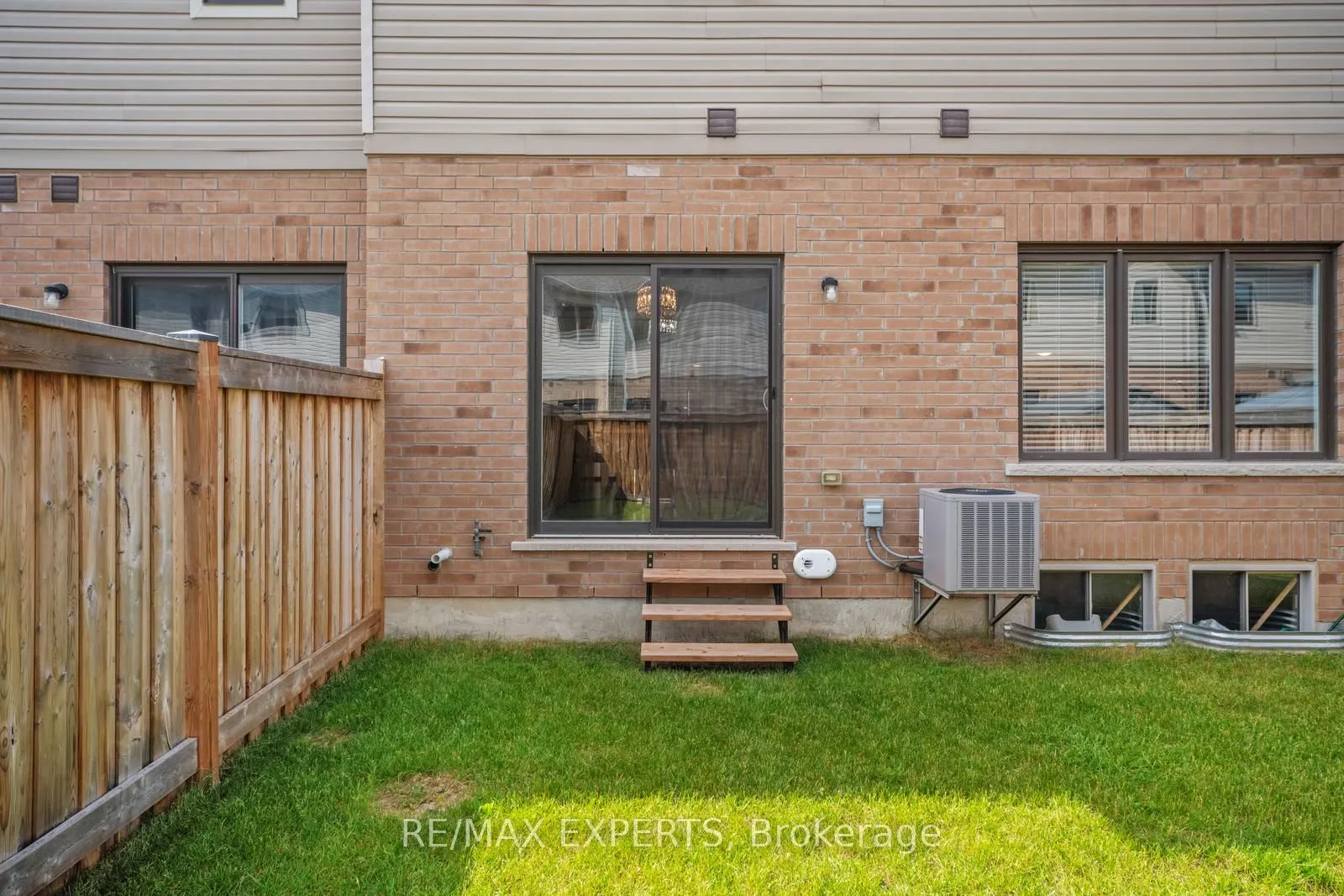 115 Arnold Crescent