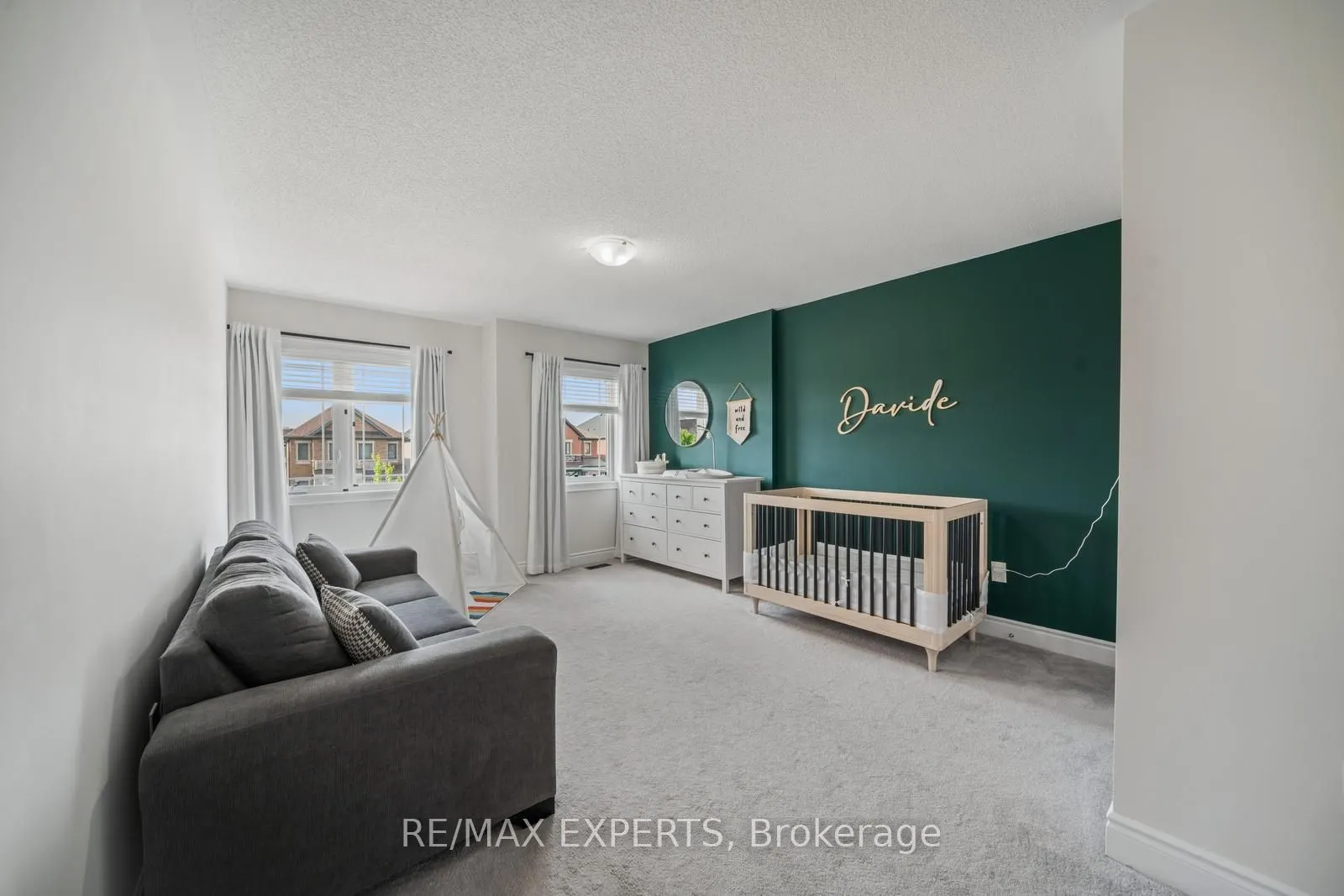 115 Arnold Crescent