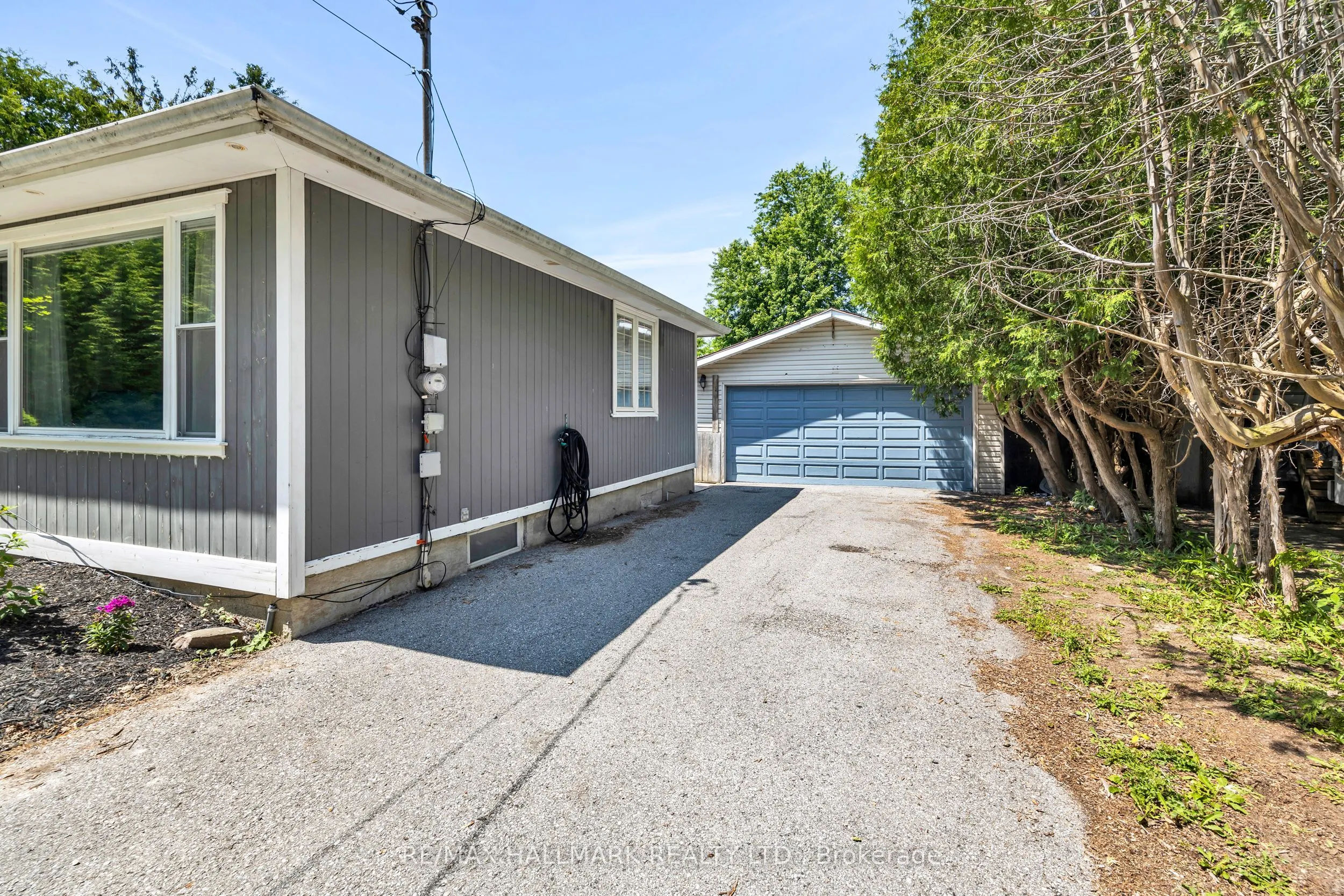36 Farr Avenue