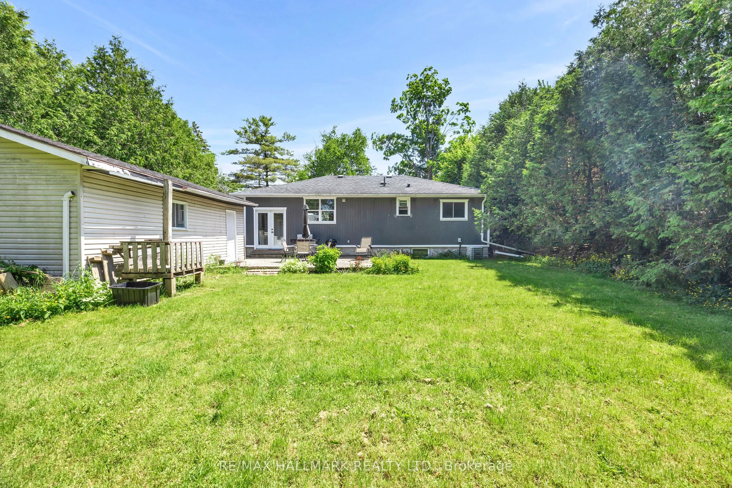 36 Farr Avenue