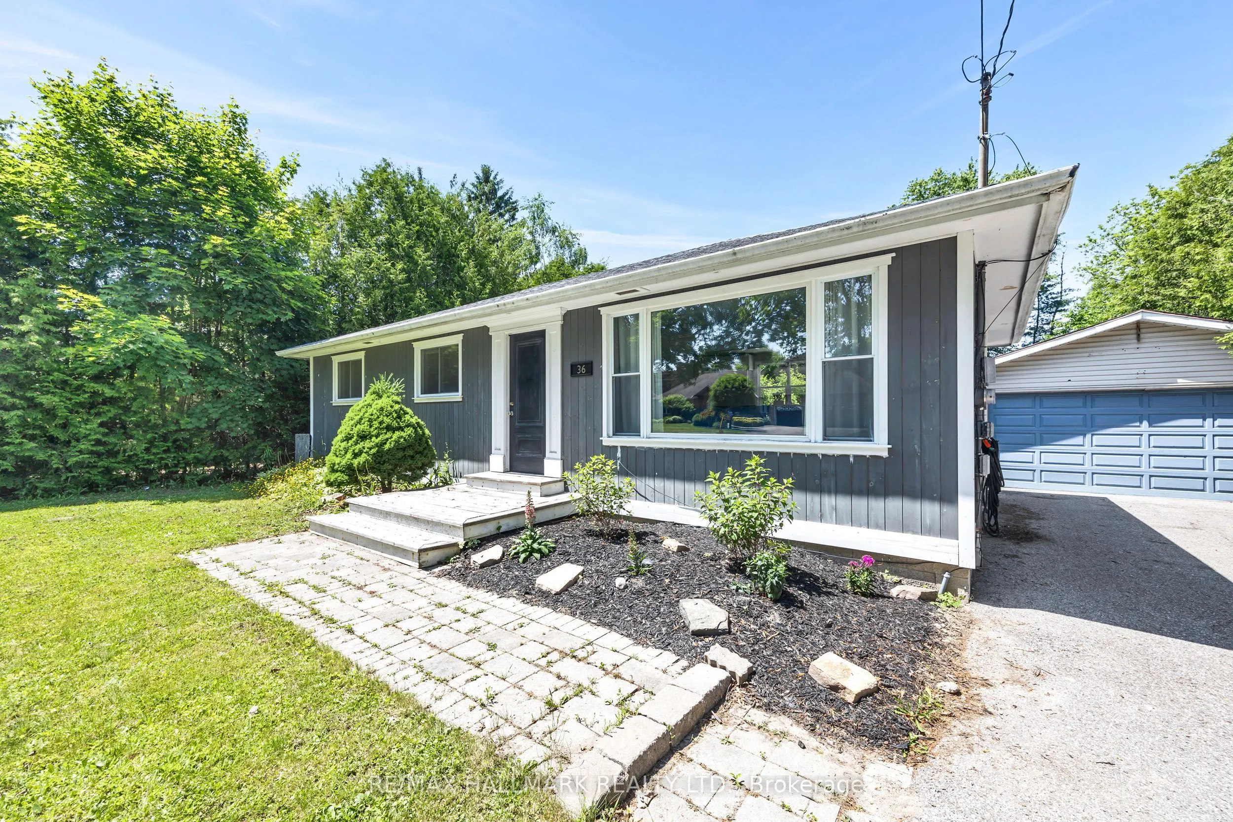 36 Farr Avenue