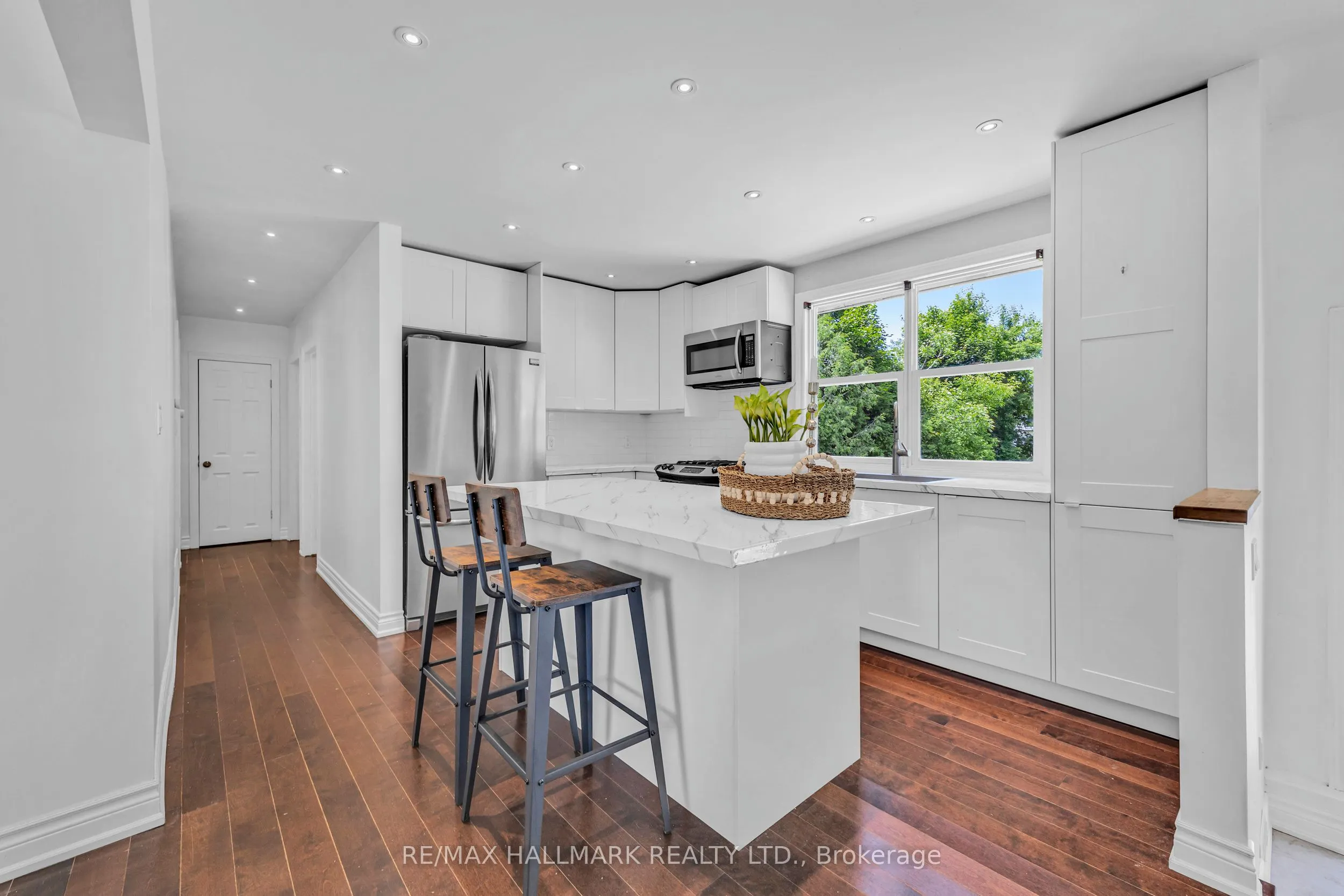 36 Farr Avenue