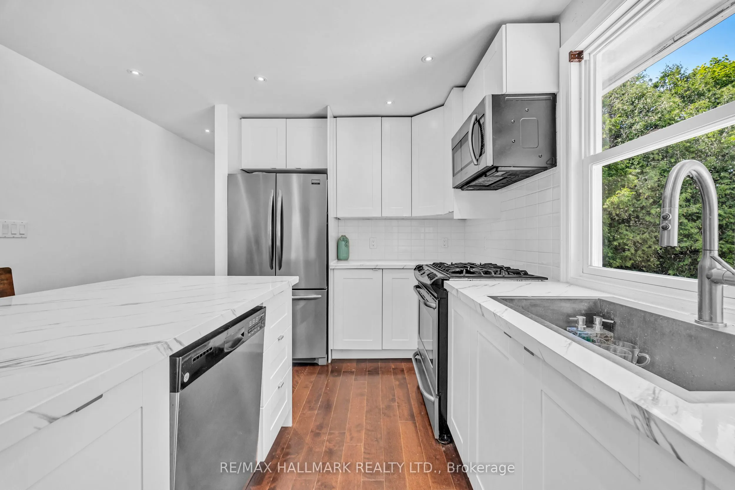 36 Farr Avenue