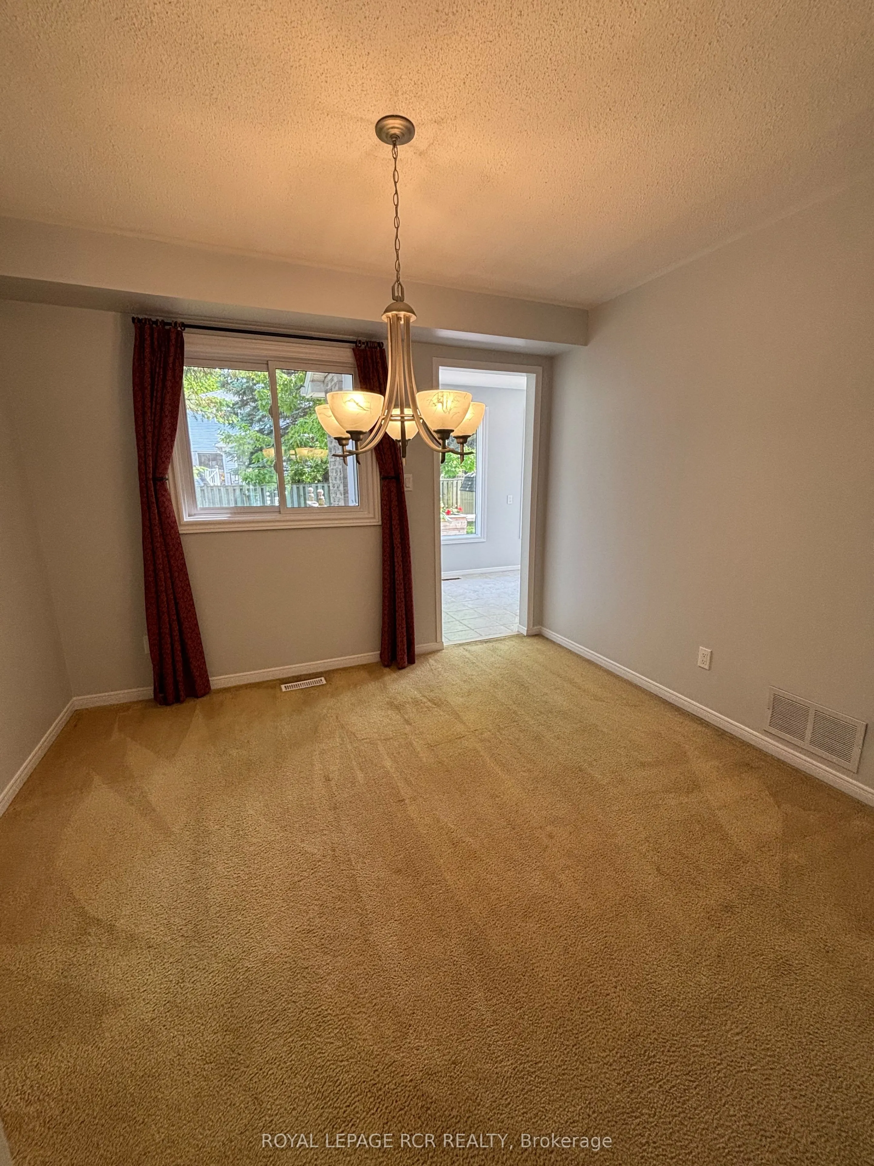 14 Forrestwood Crescent