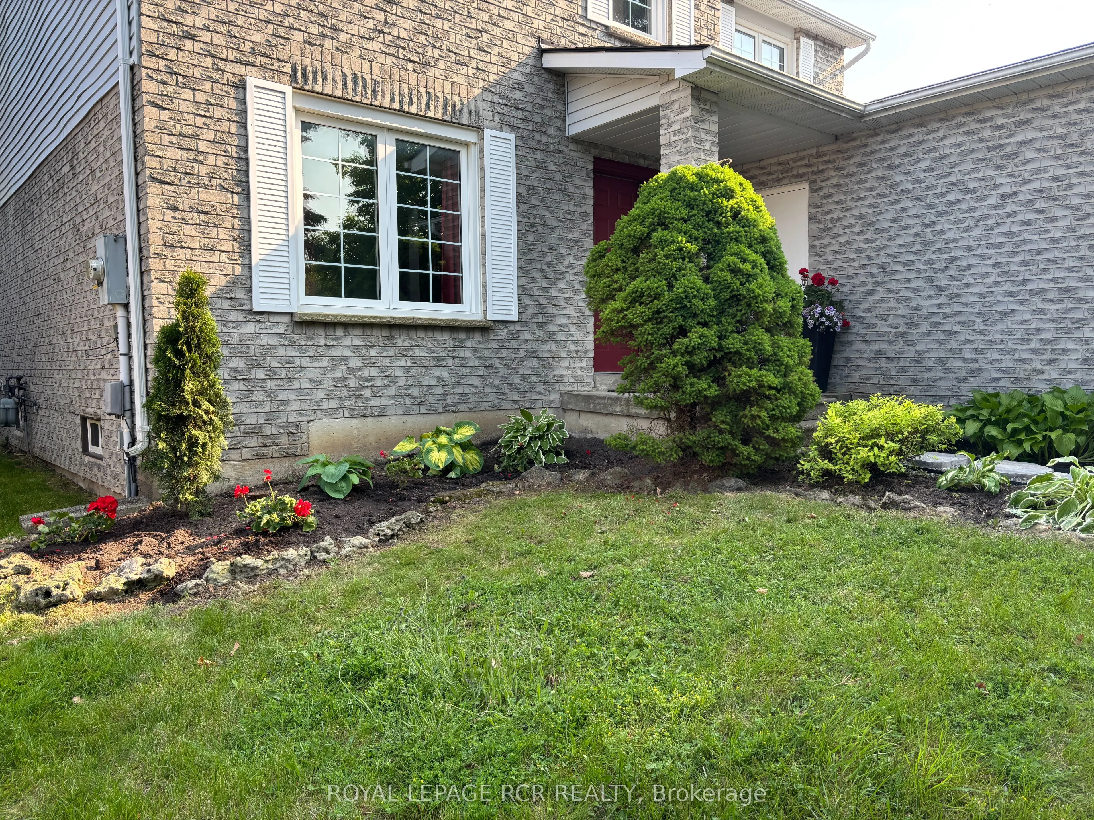 14 Forrestwood Crescent