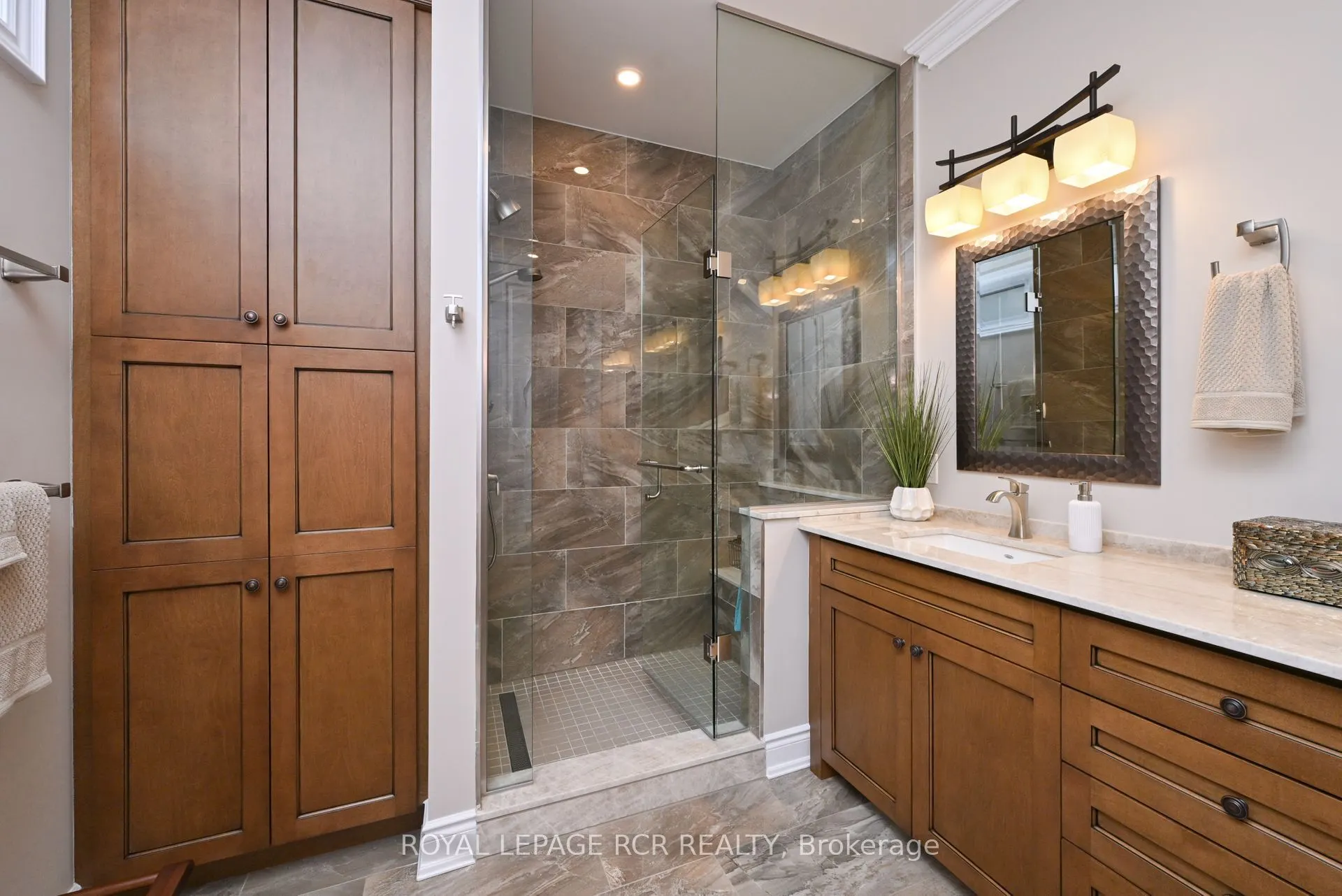 79 Summerhill Drive, #7