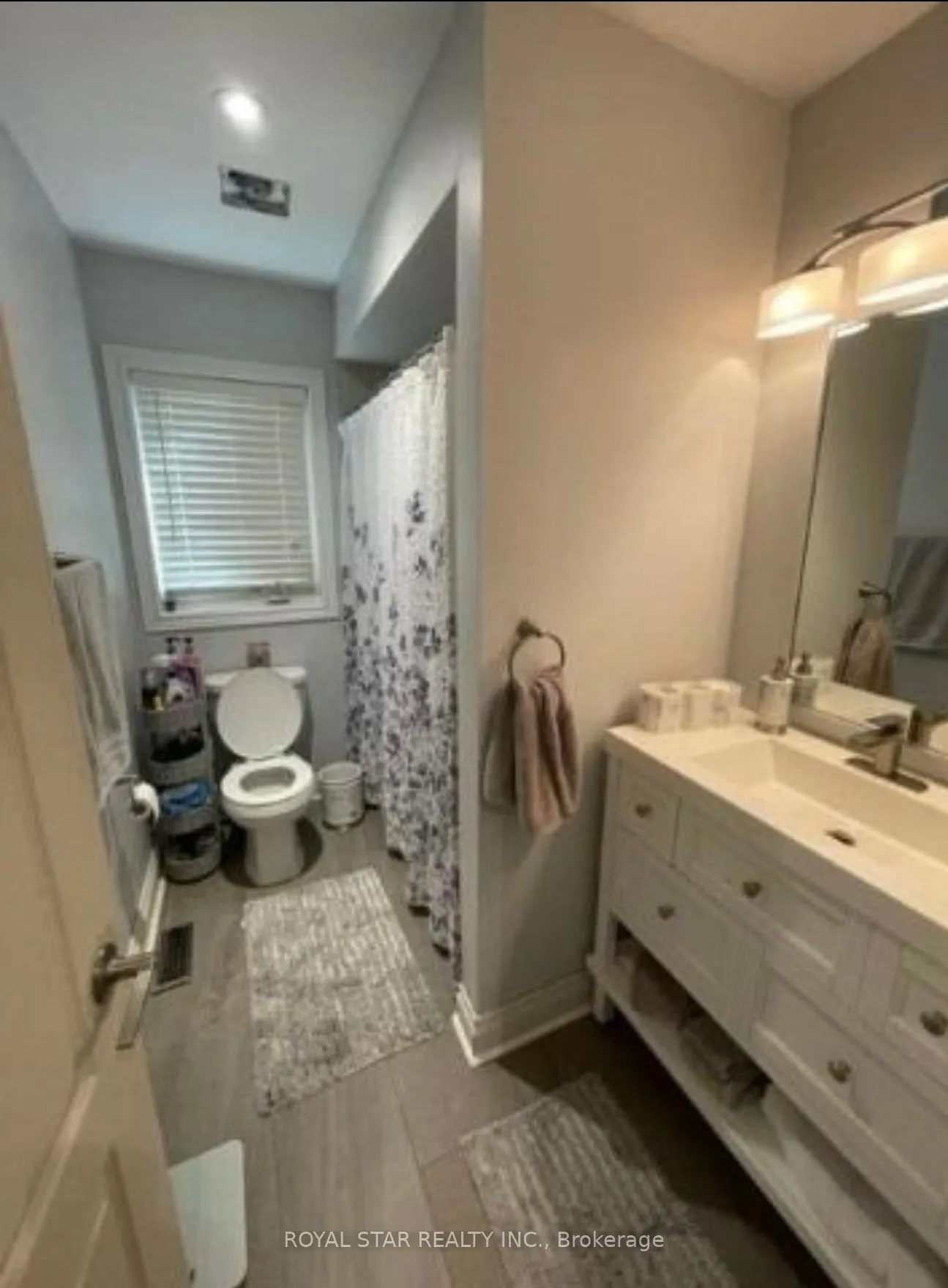 14 Chayna Crescent, #Main