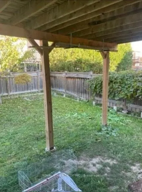 14 Chayna Crescent, #Main