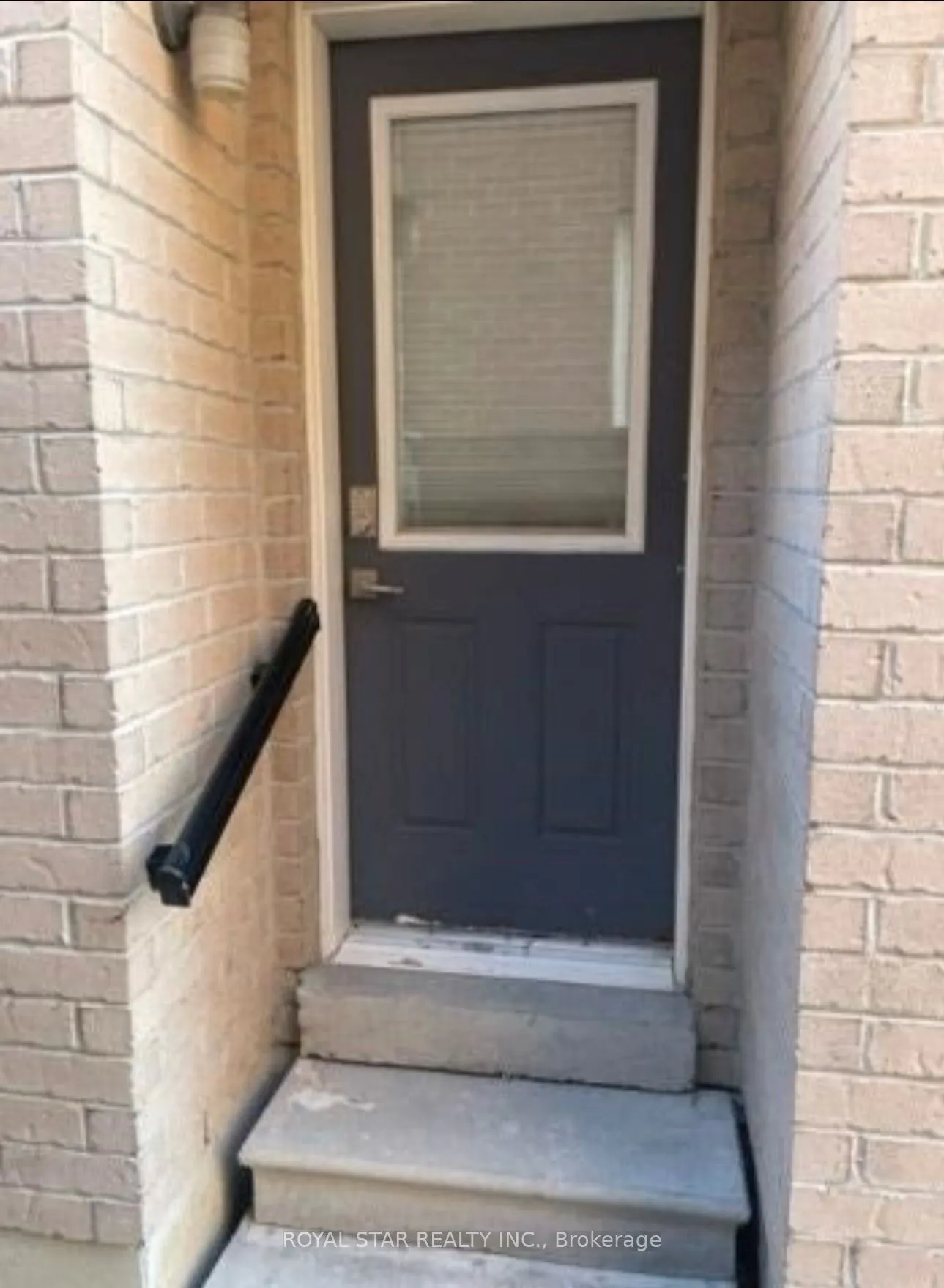 14 Chayna Crescent, #Main