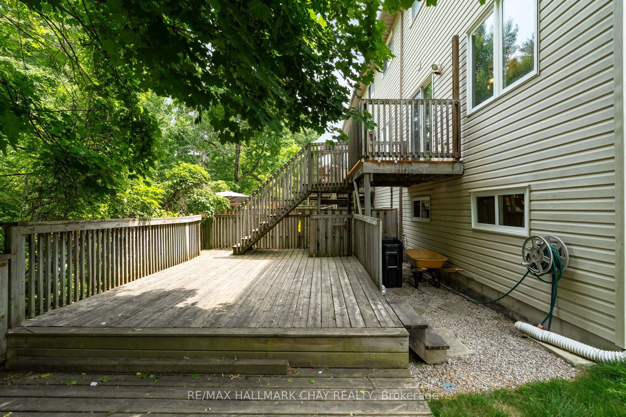 63 Parkside Crescent