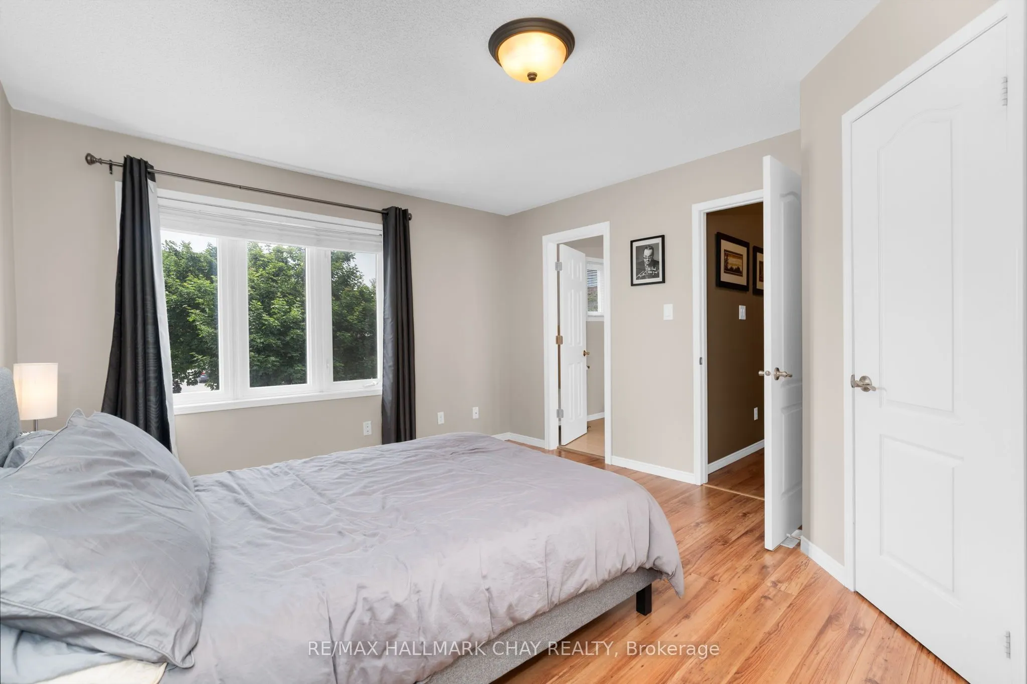 63 Parkside Crescent