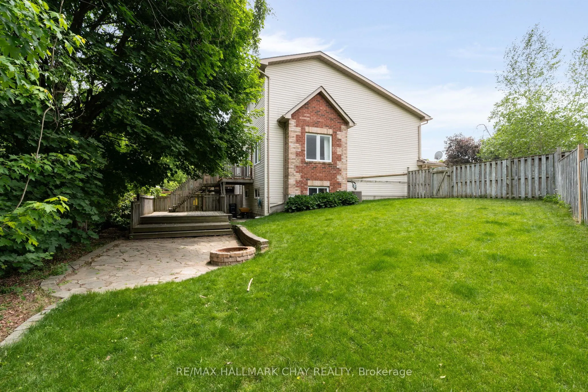63 Parkside Crescent